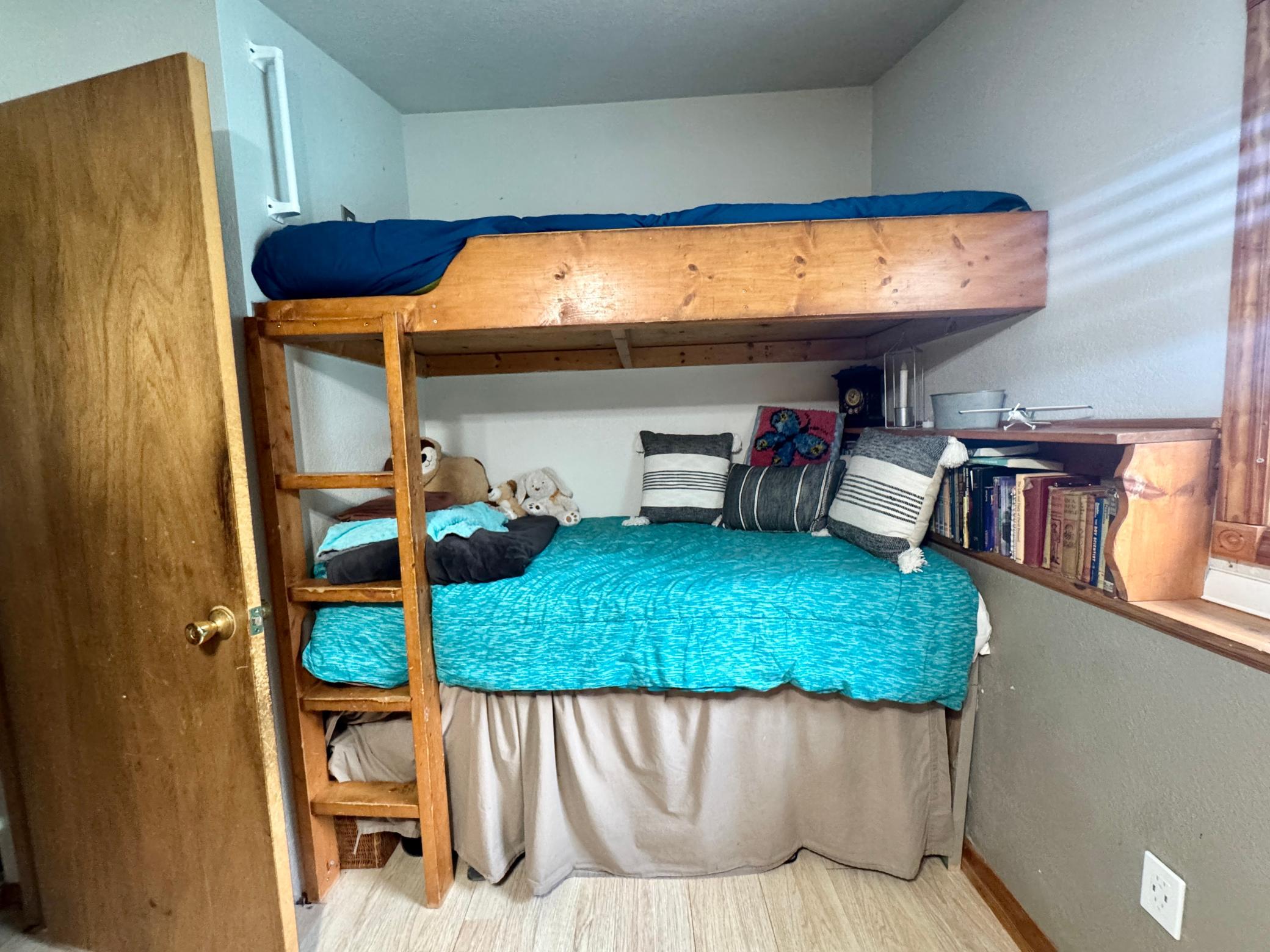 main property photo 19
