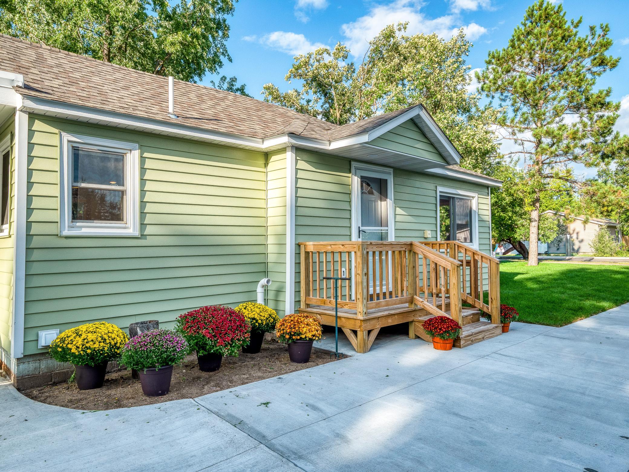 main property photo 3