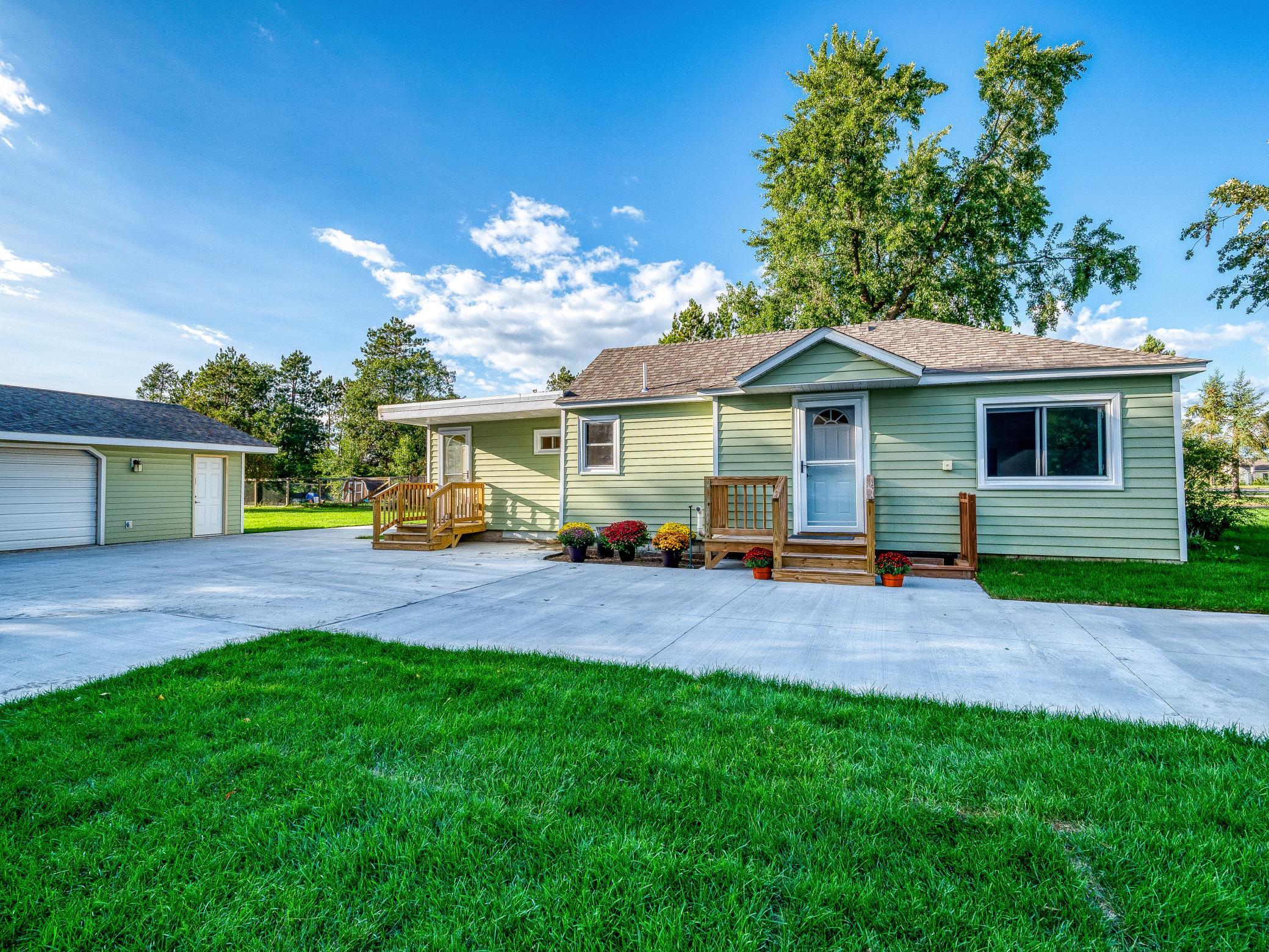 main property photo 49