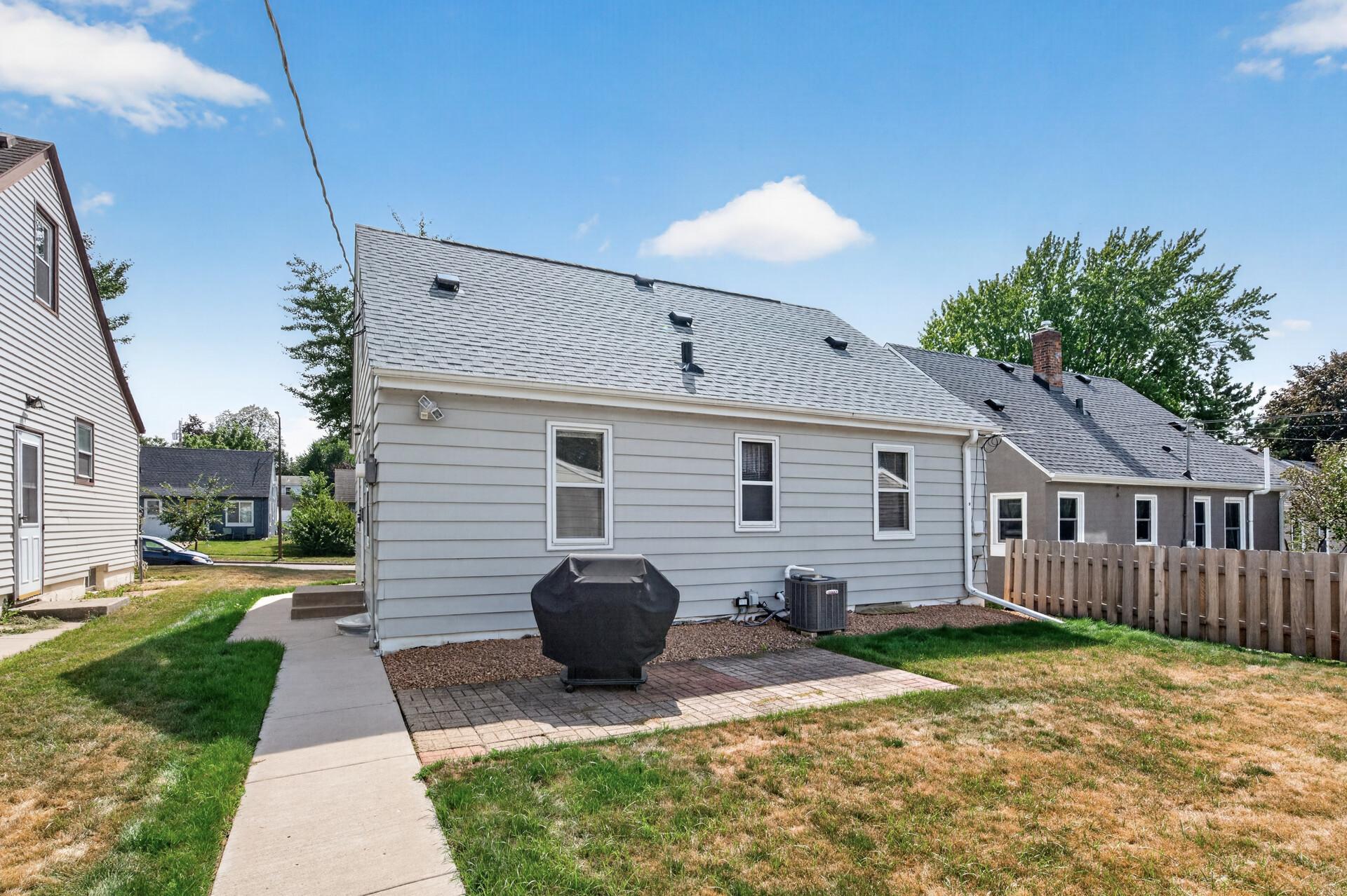 main property photo 15