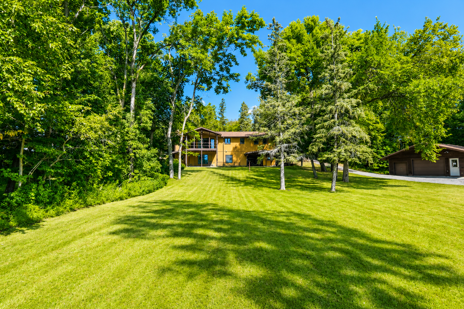 main property photo 8