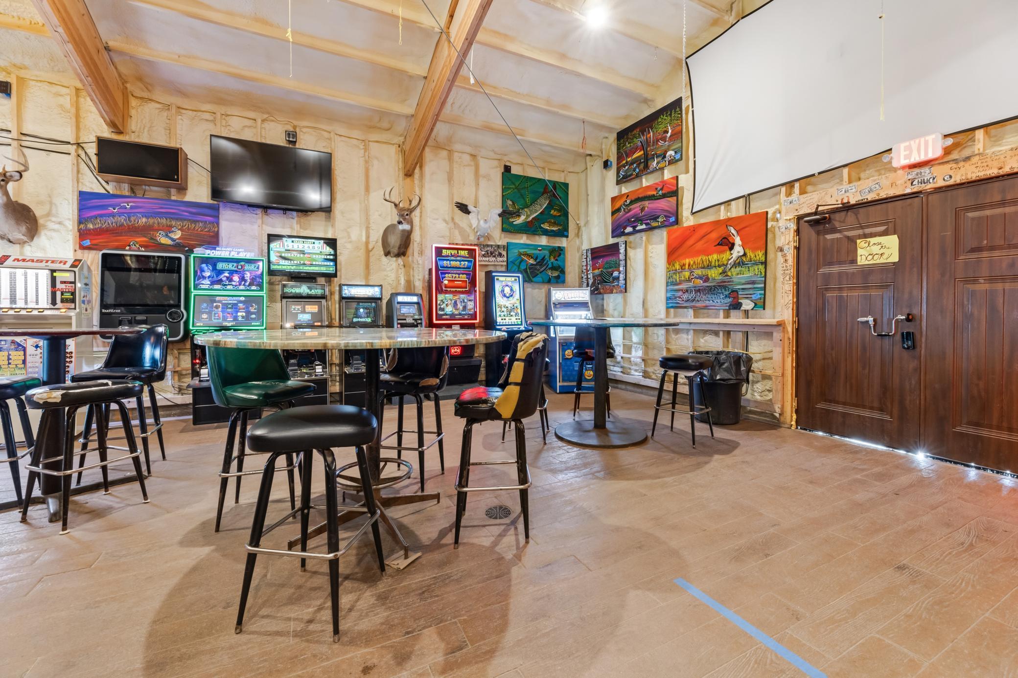 main property photo 13