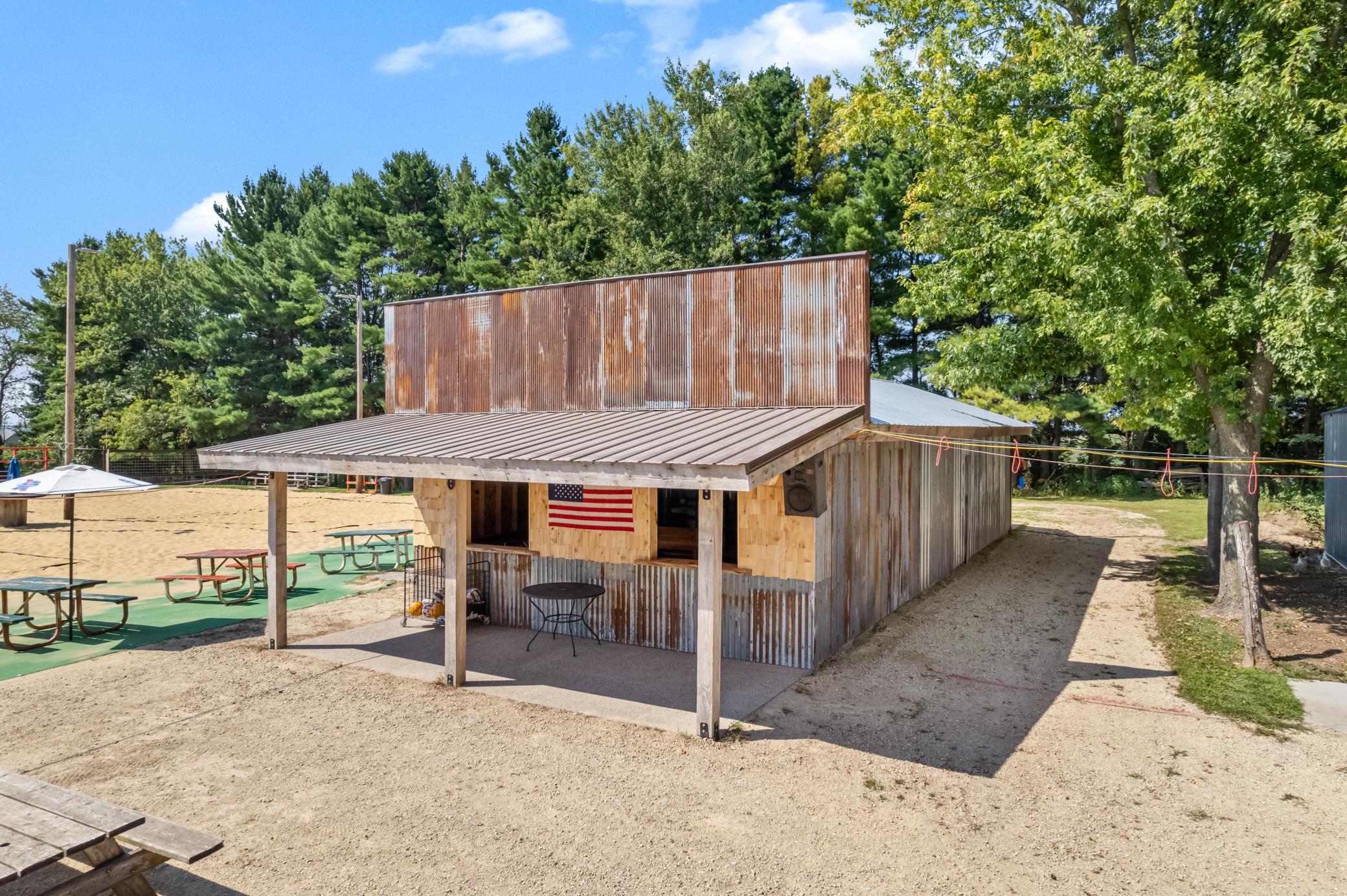 main property photo 36