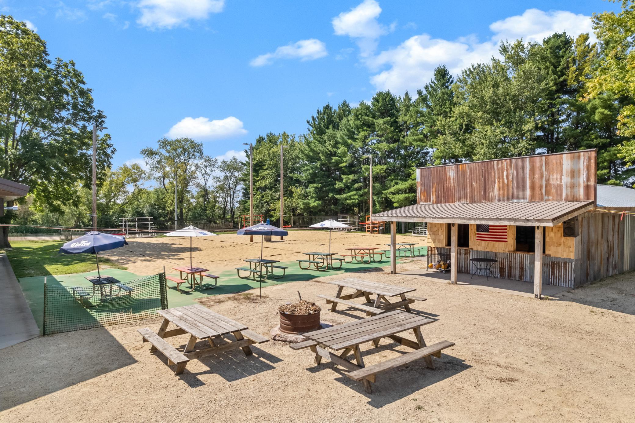 main property photo 37