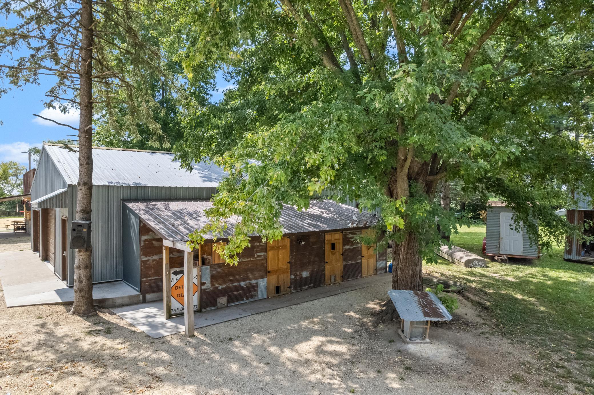 main property photo 45
