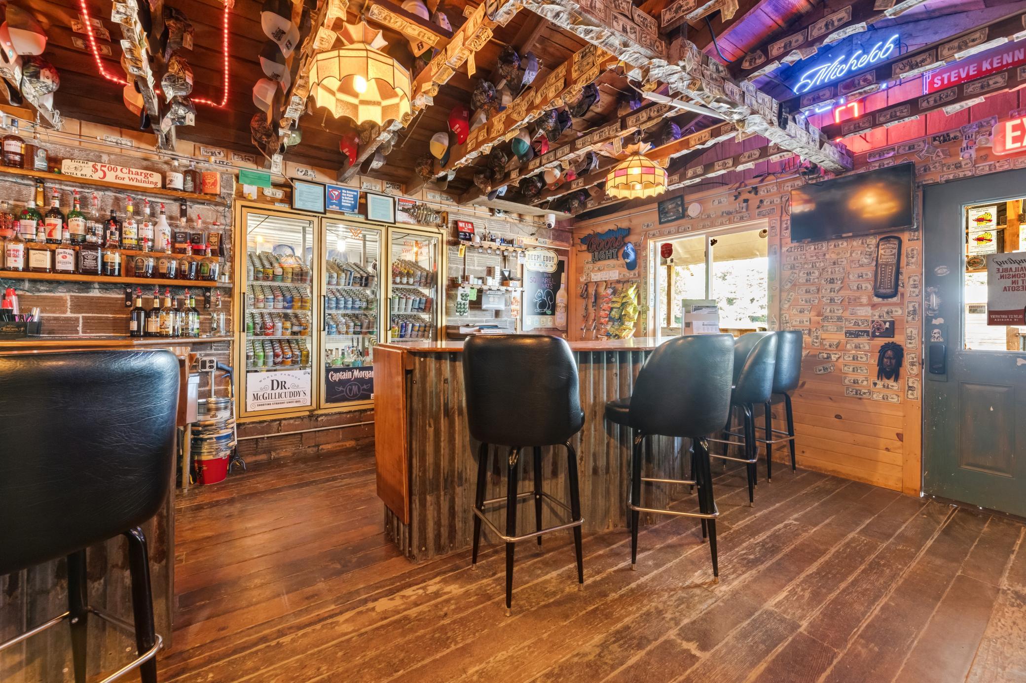 main property photo 9