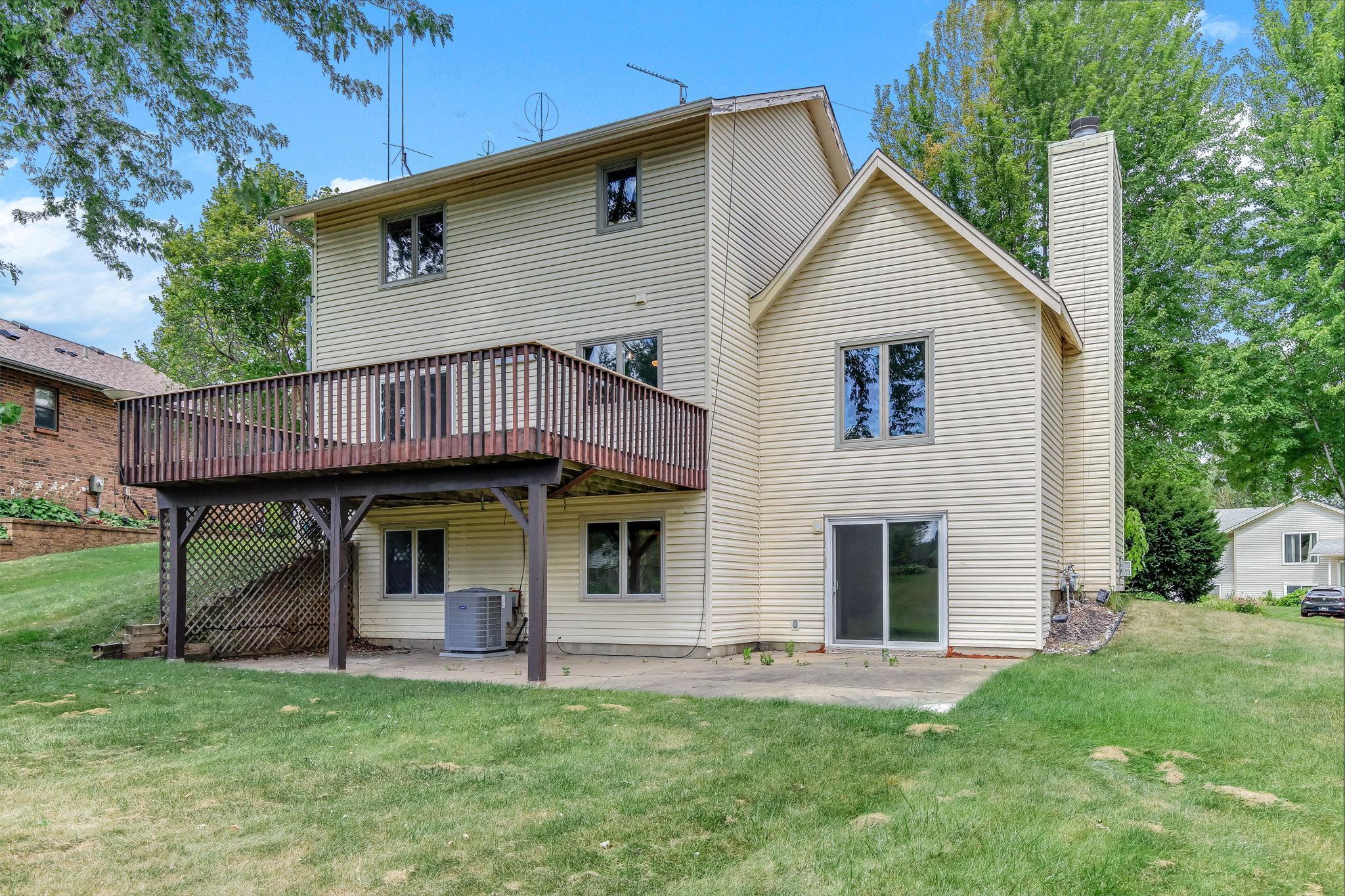 main property photo 32