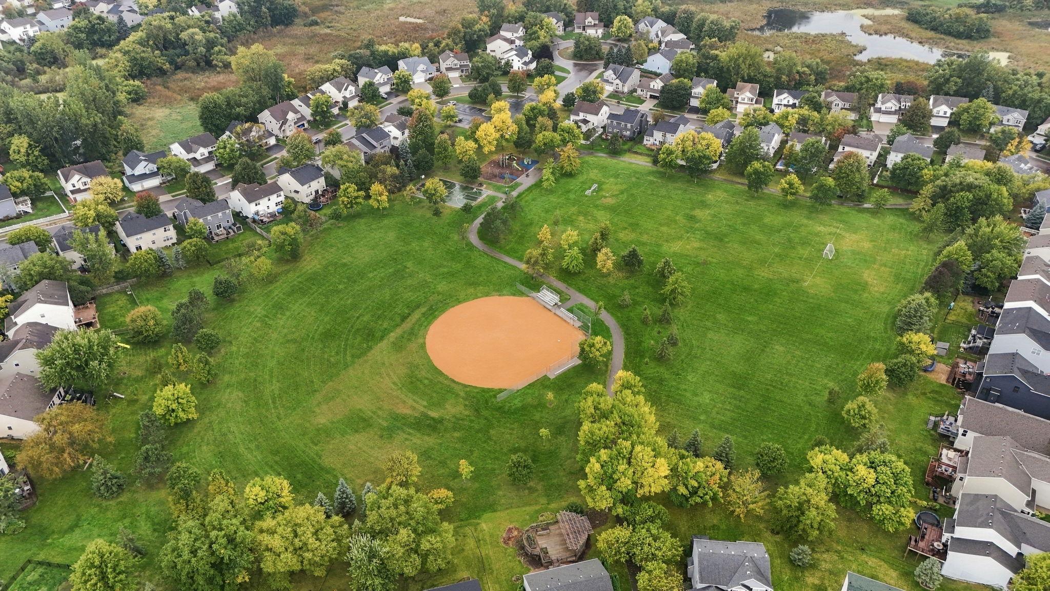 main property photo 32