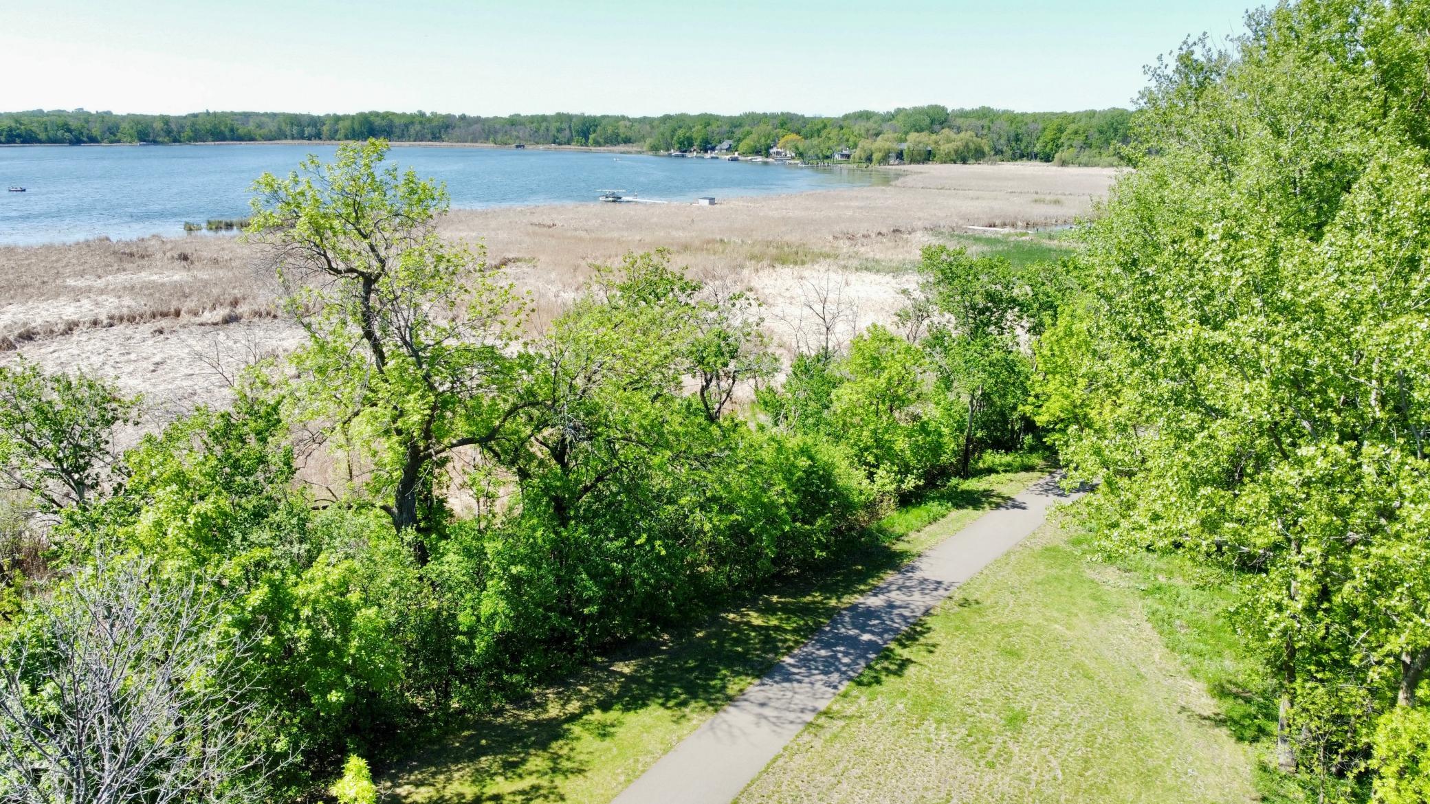 main property photo 25