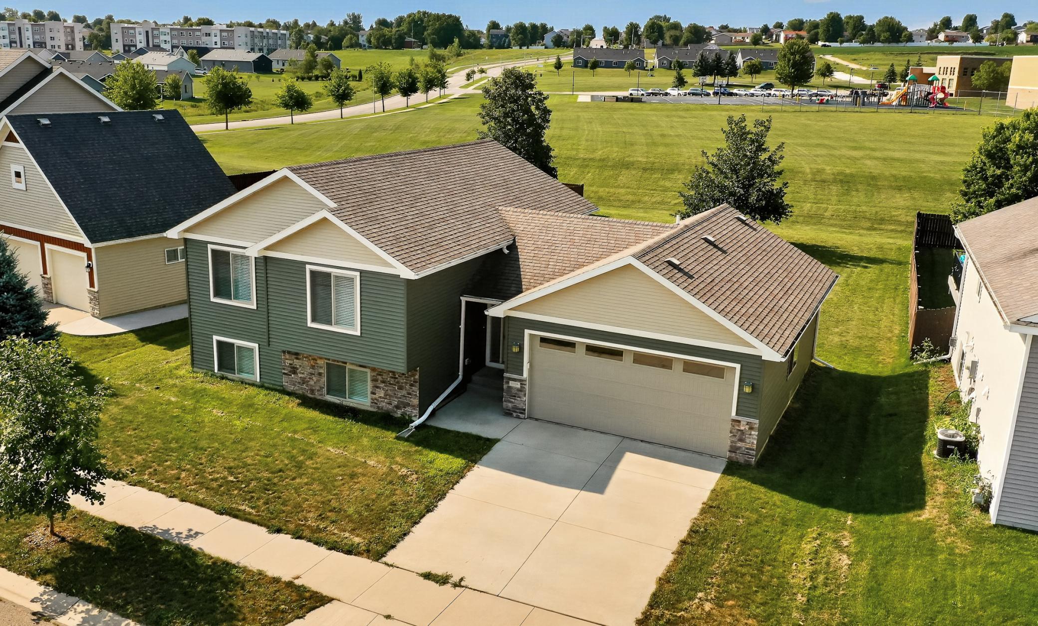 main property photo 35