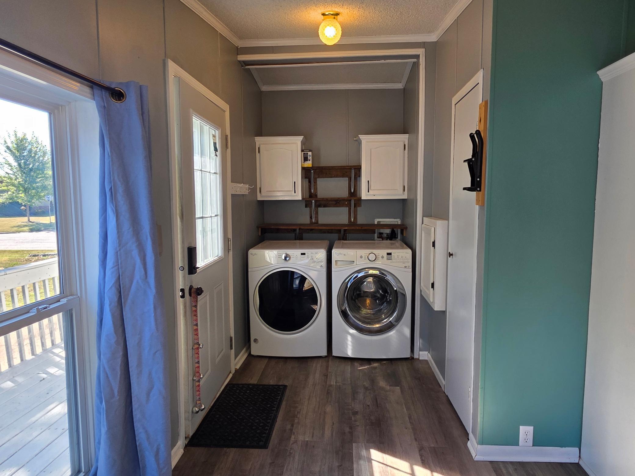 main property photo 11