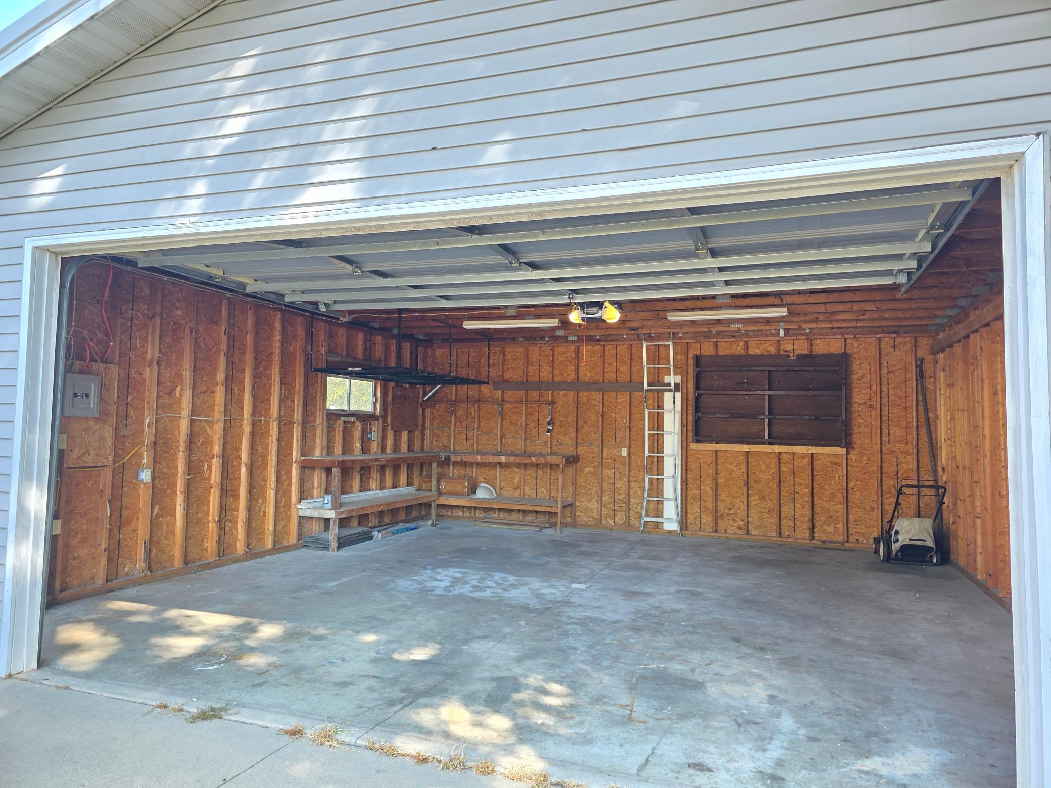 main property photo 59