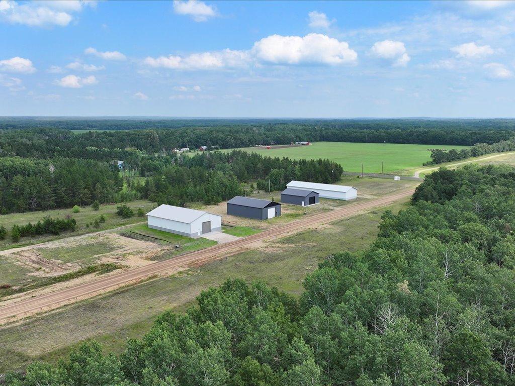 main property photo 9