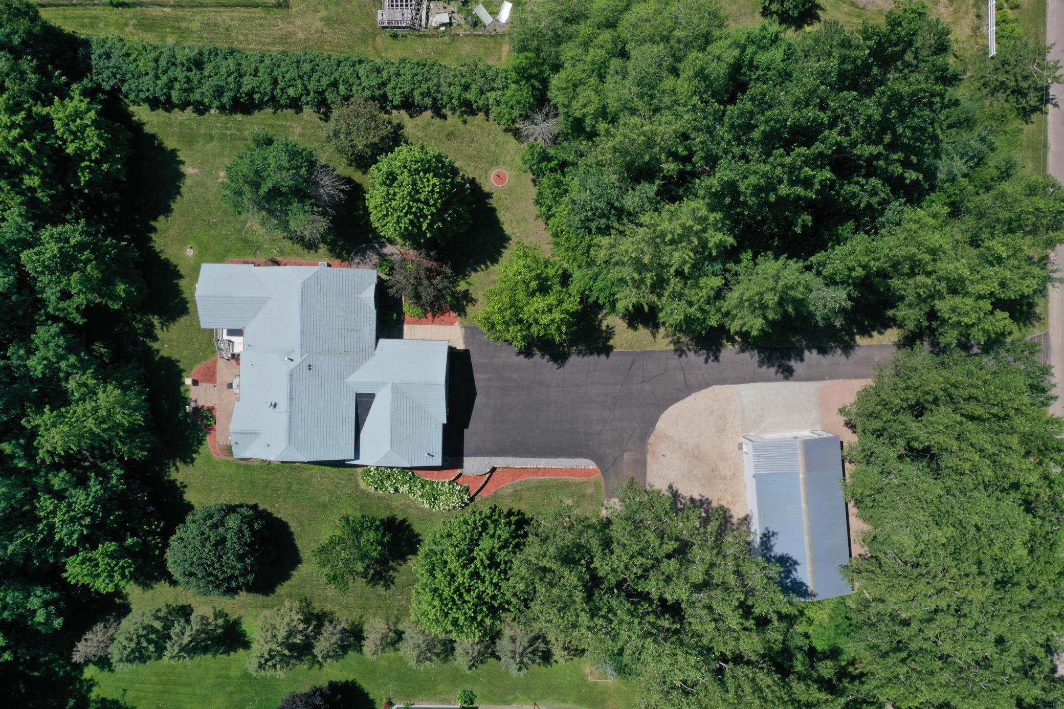 main property photo 40