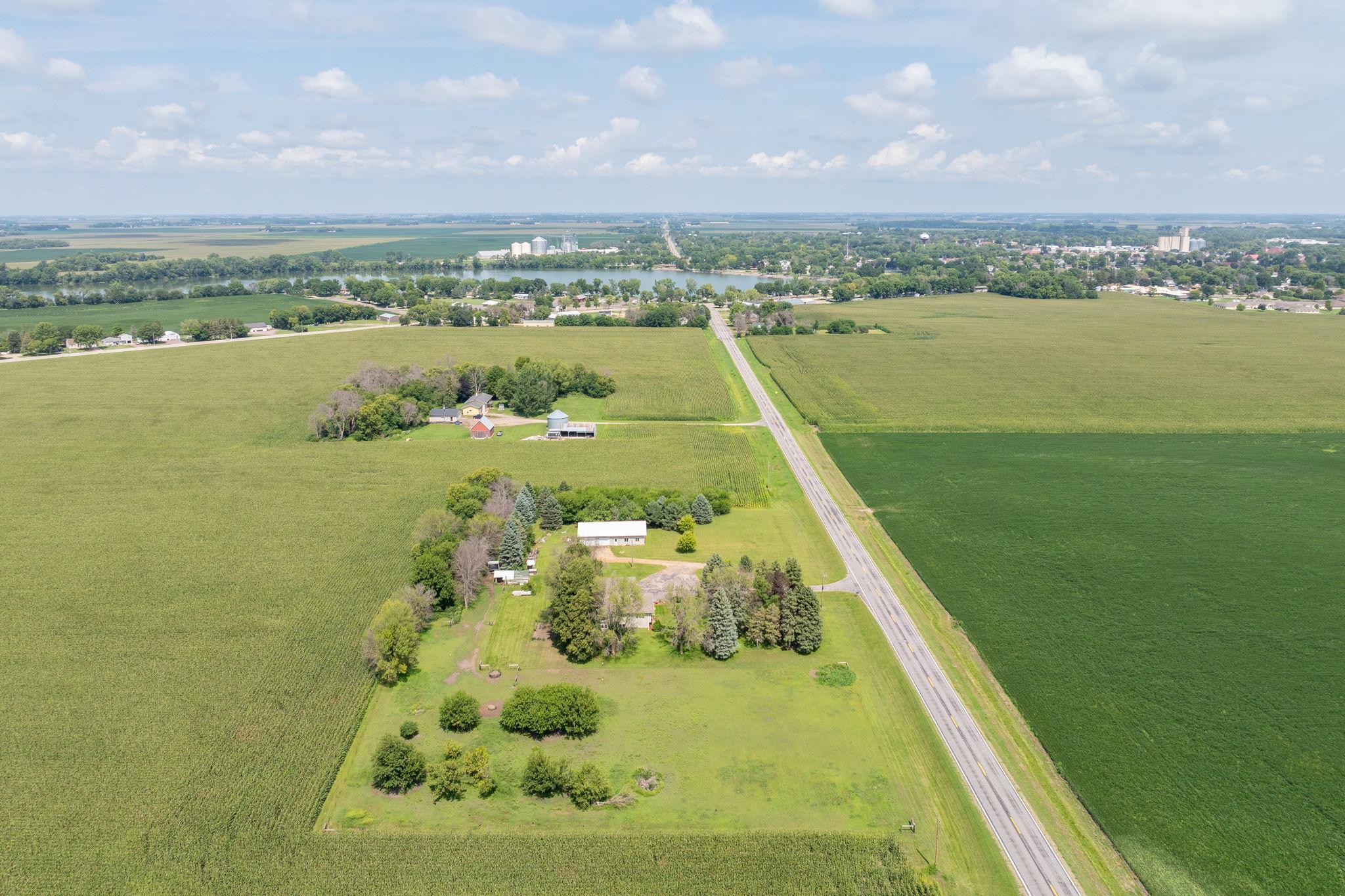 main property photo 48
