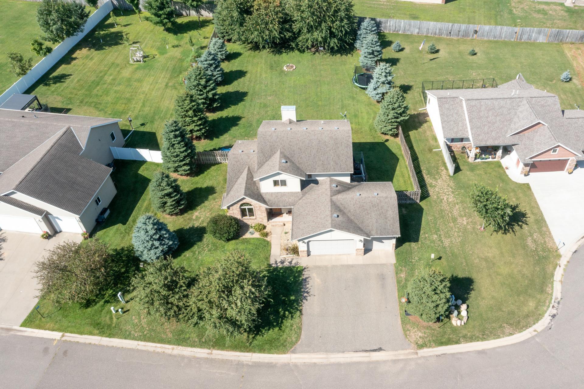 main property photo 10