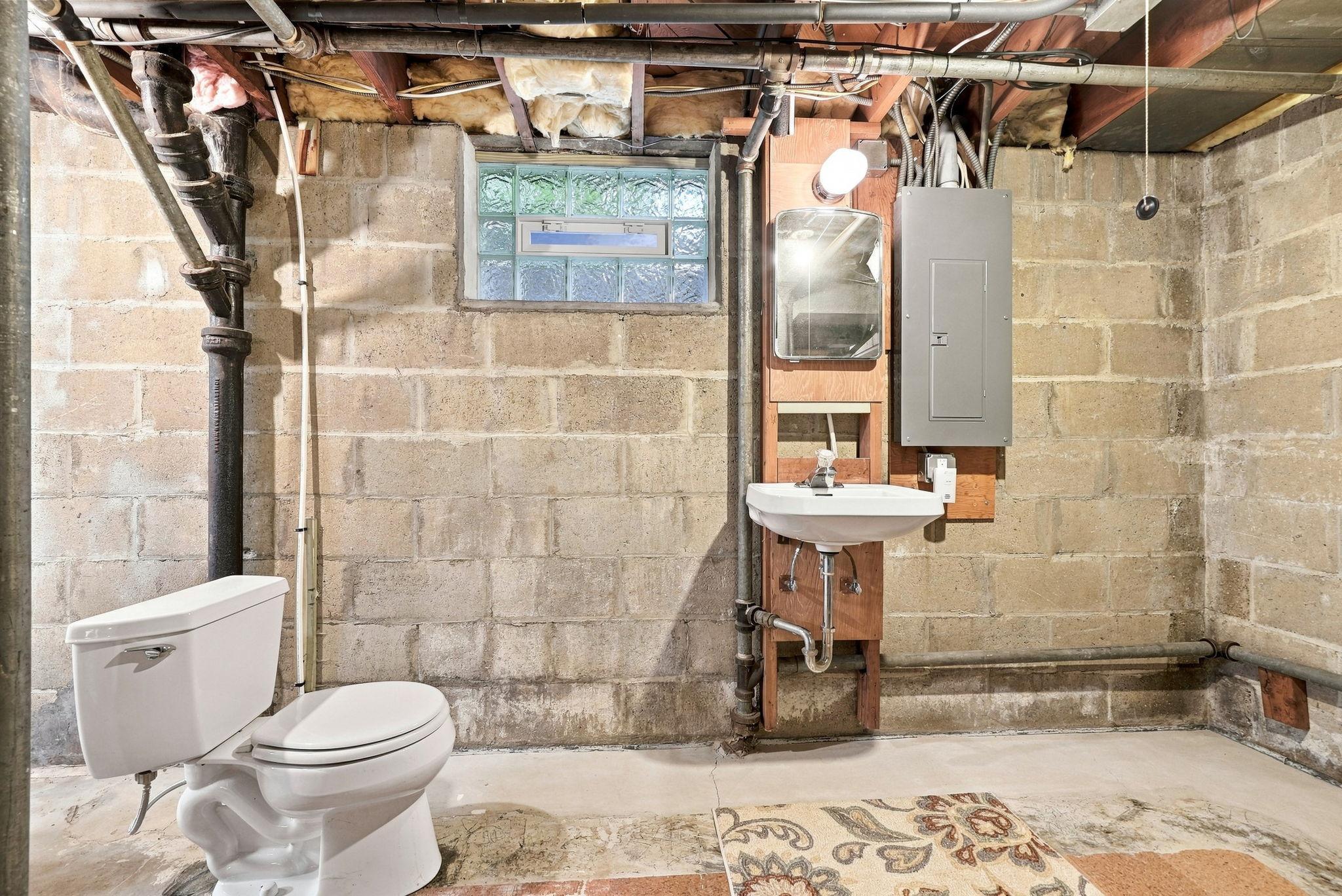 main property photo 57