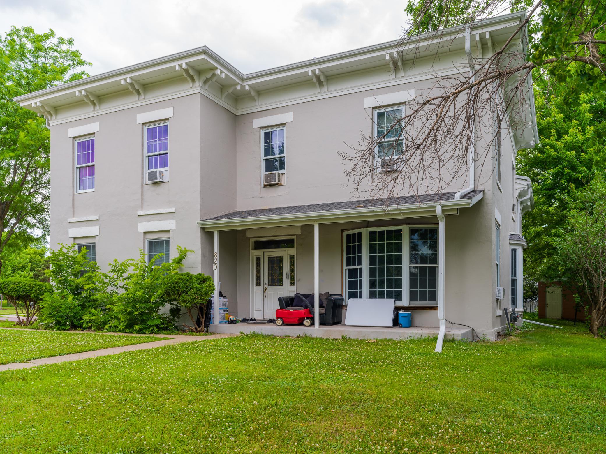 main property photo 2
