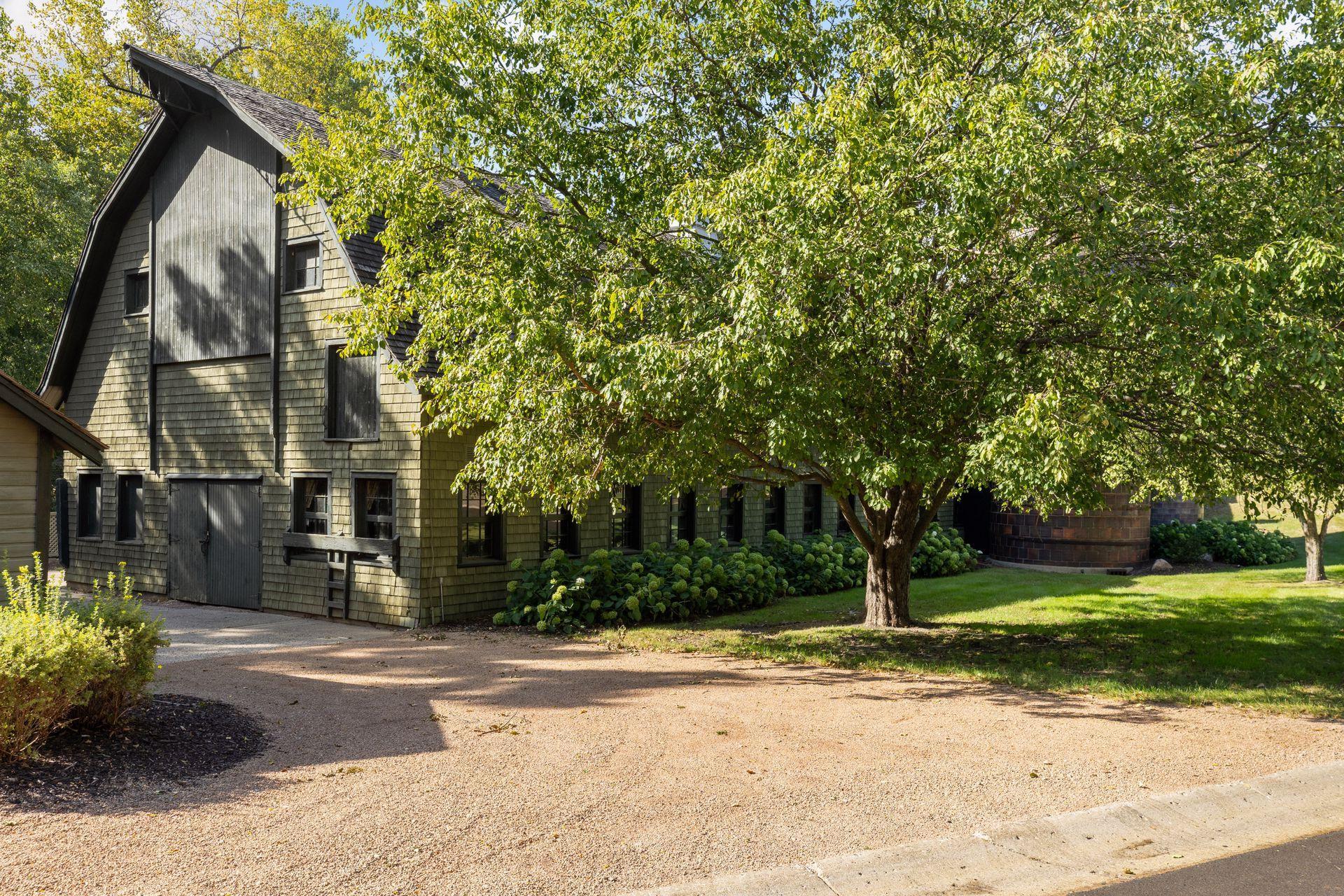 main property photo 43