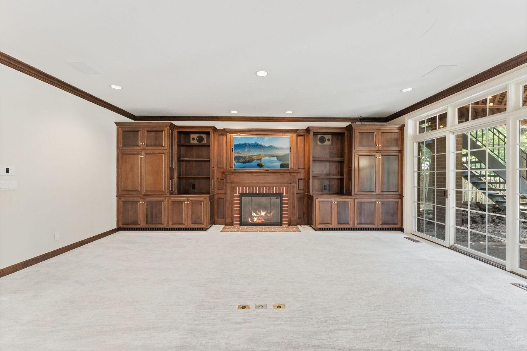 main property photo 60