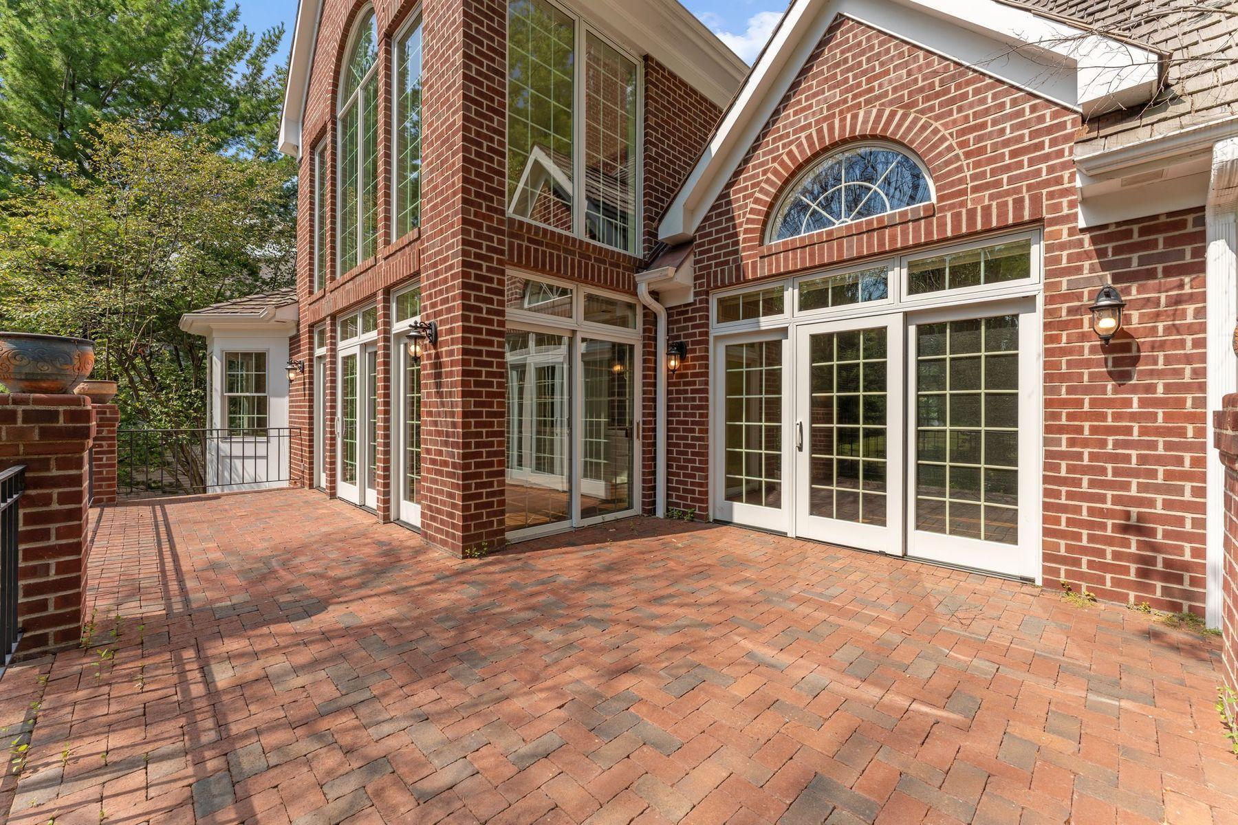 main property photo 76