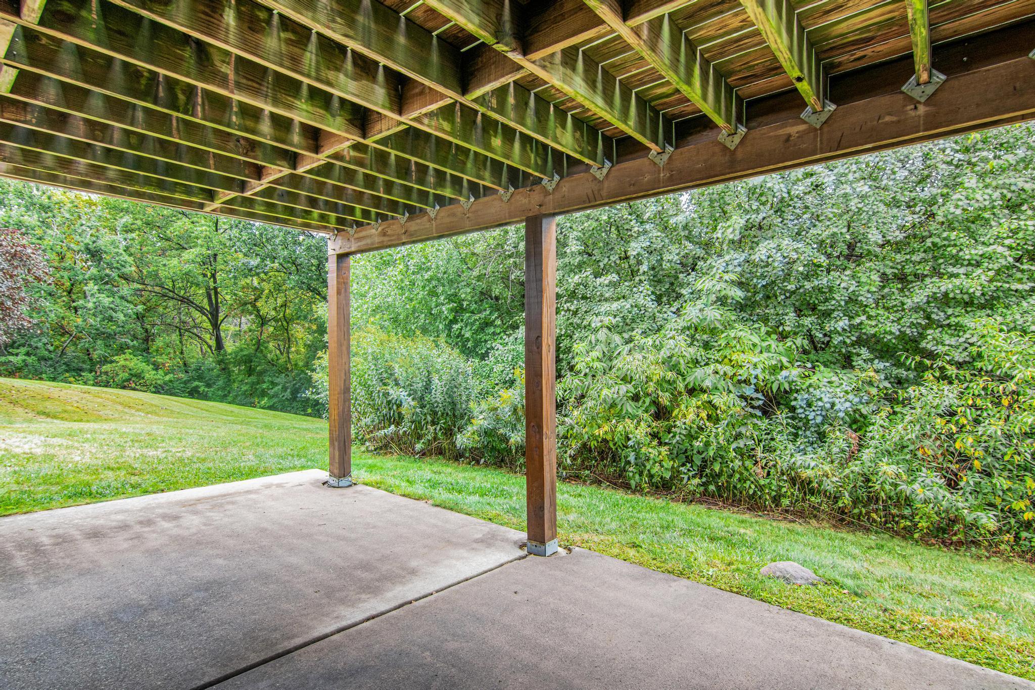 main property photo 34