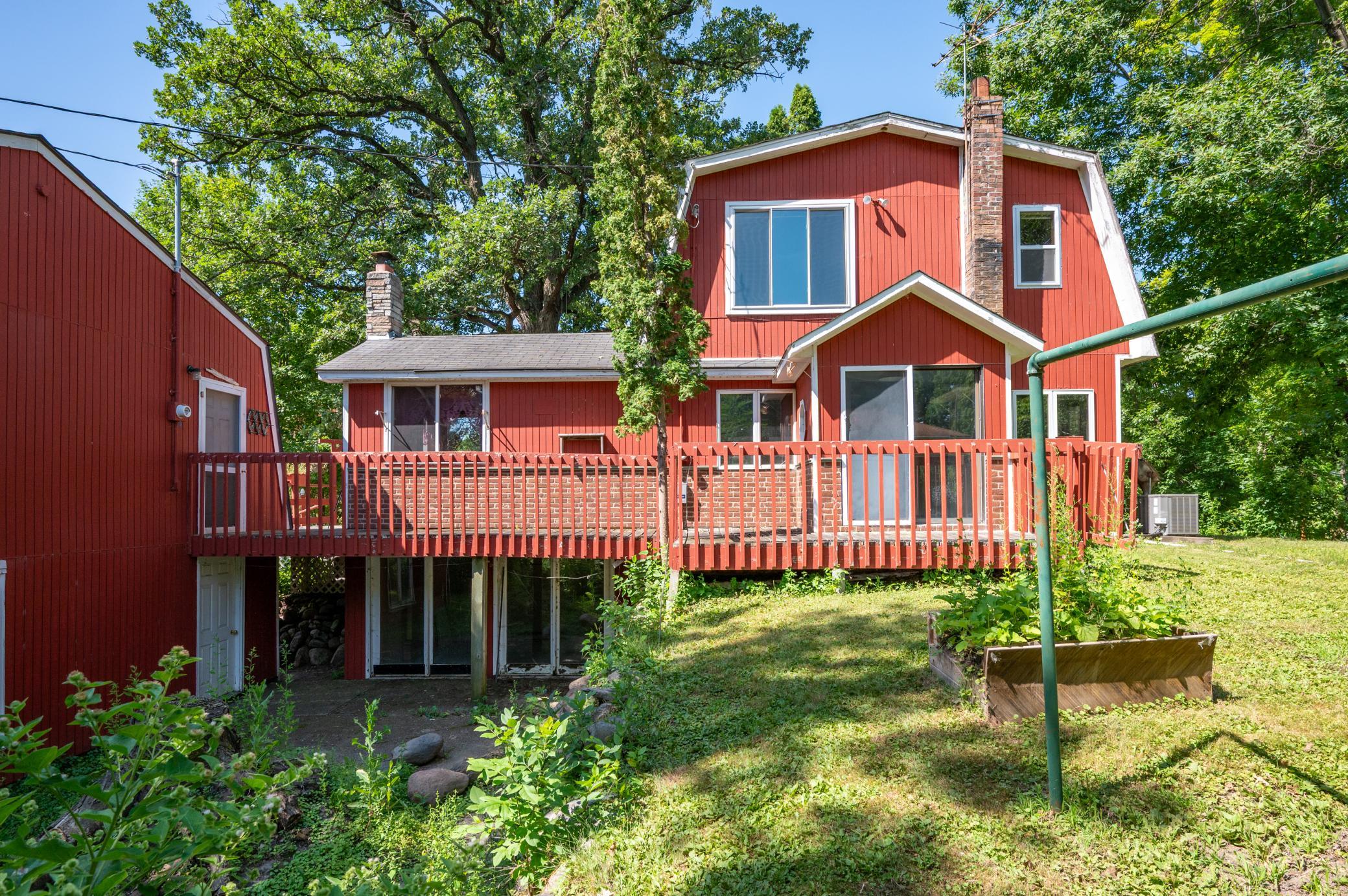 main property photo 10