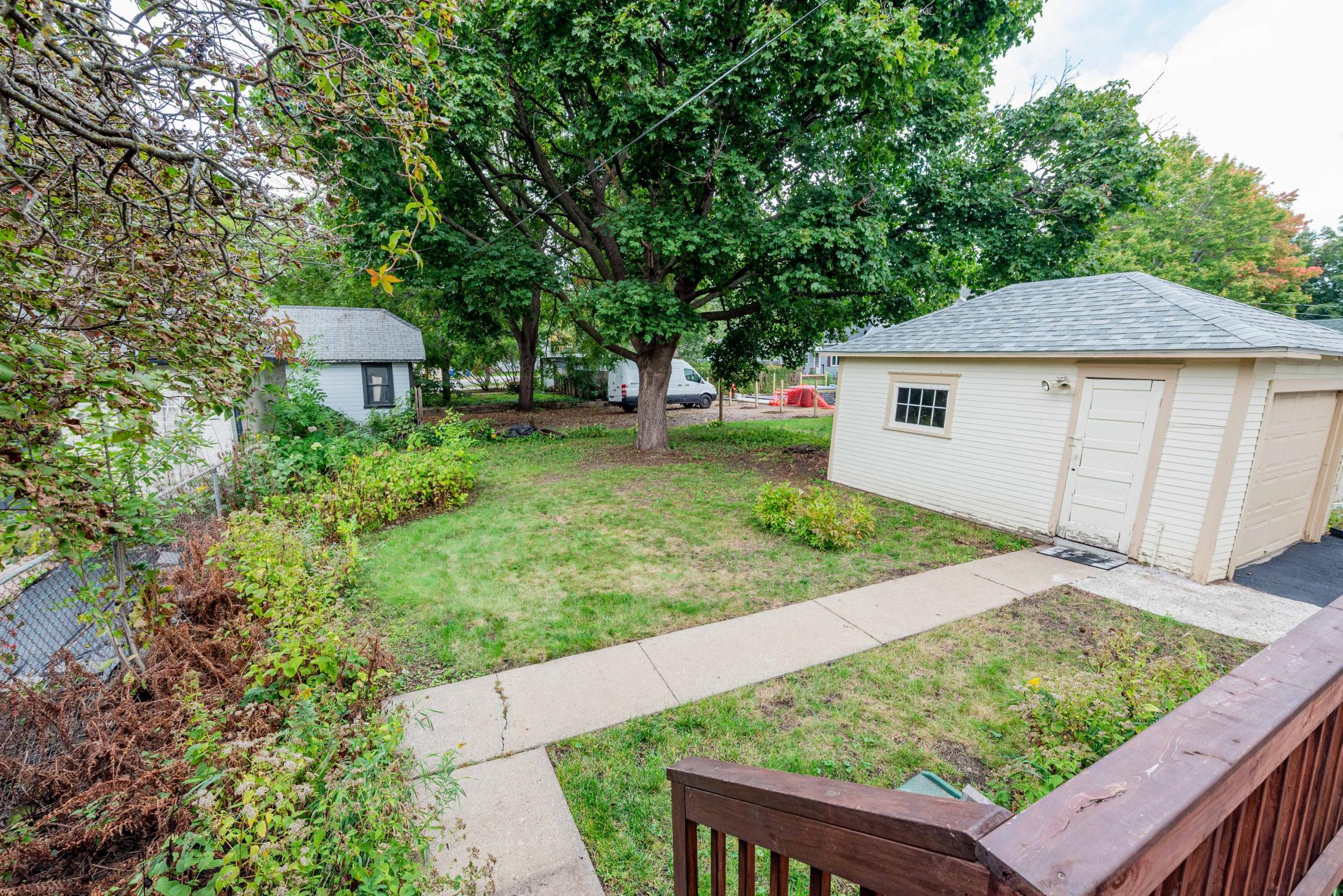 main property photo 76