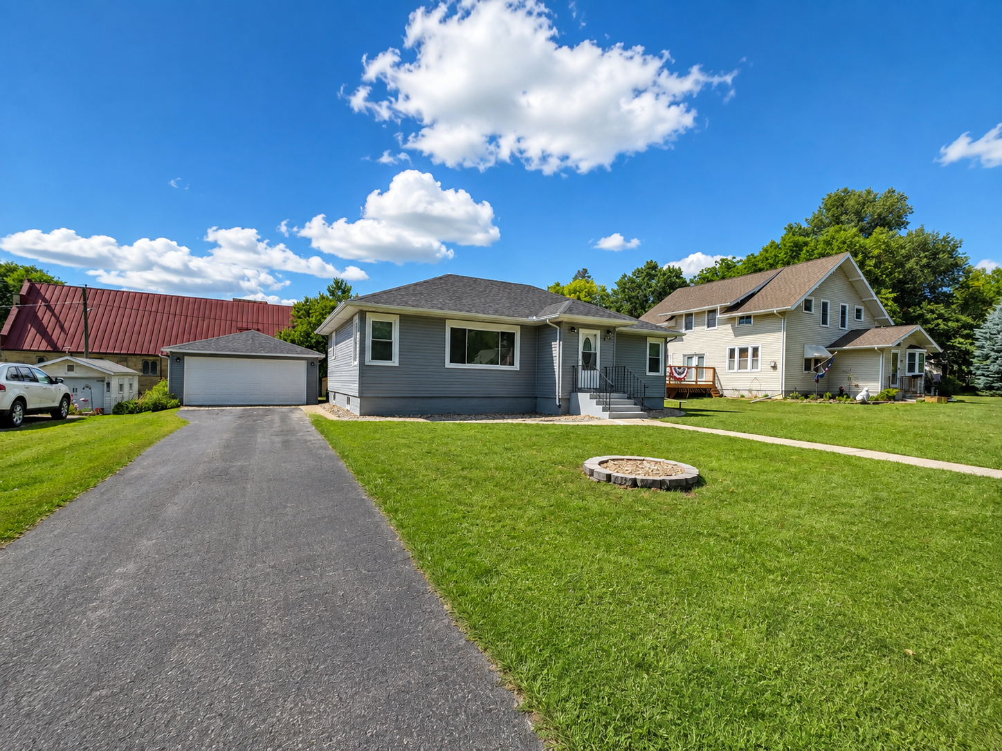 main property photo 14