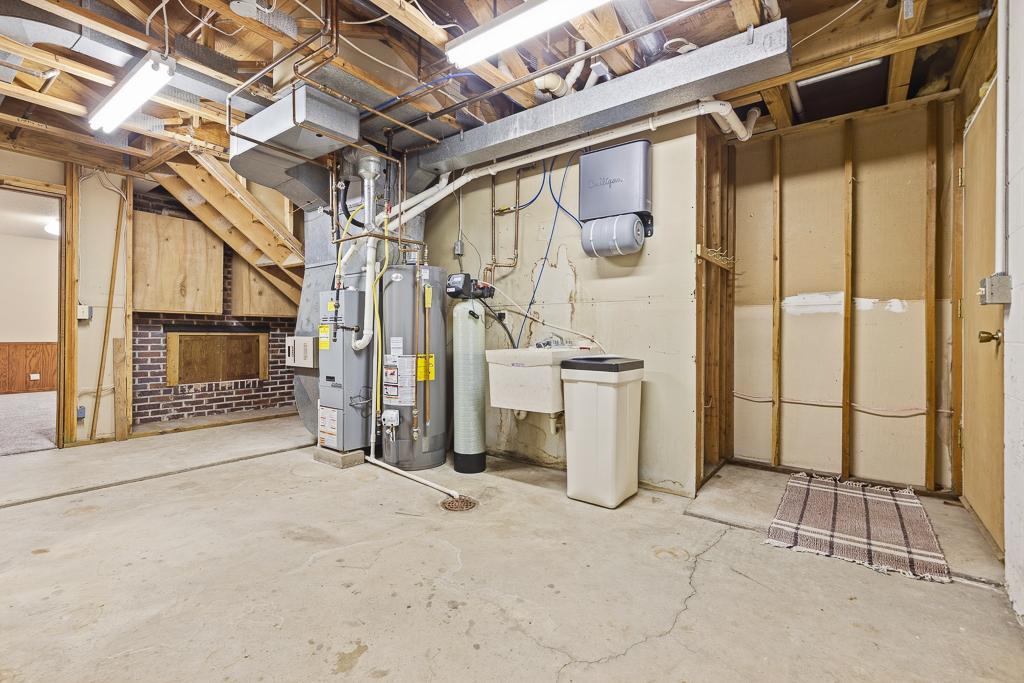 main property photo 64