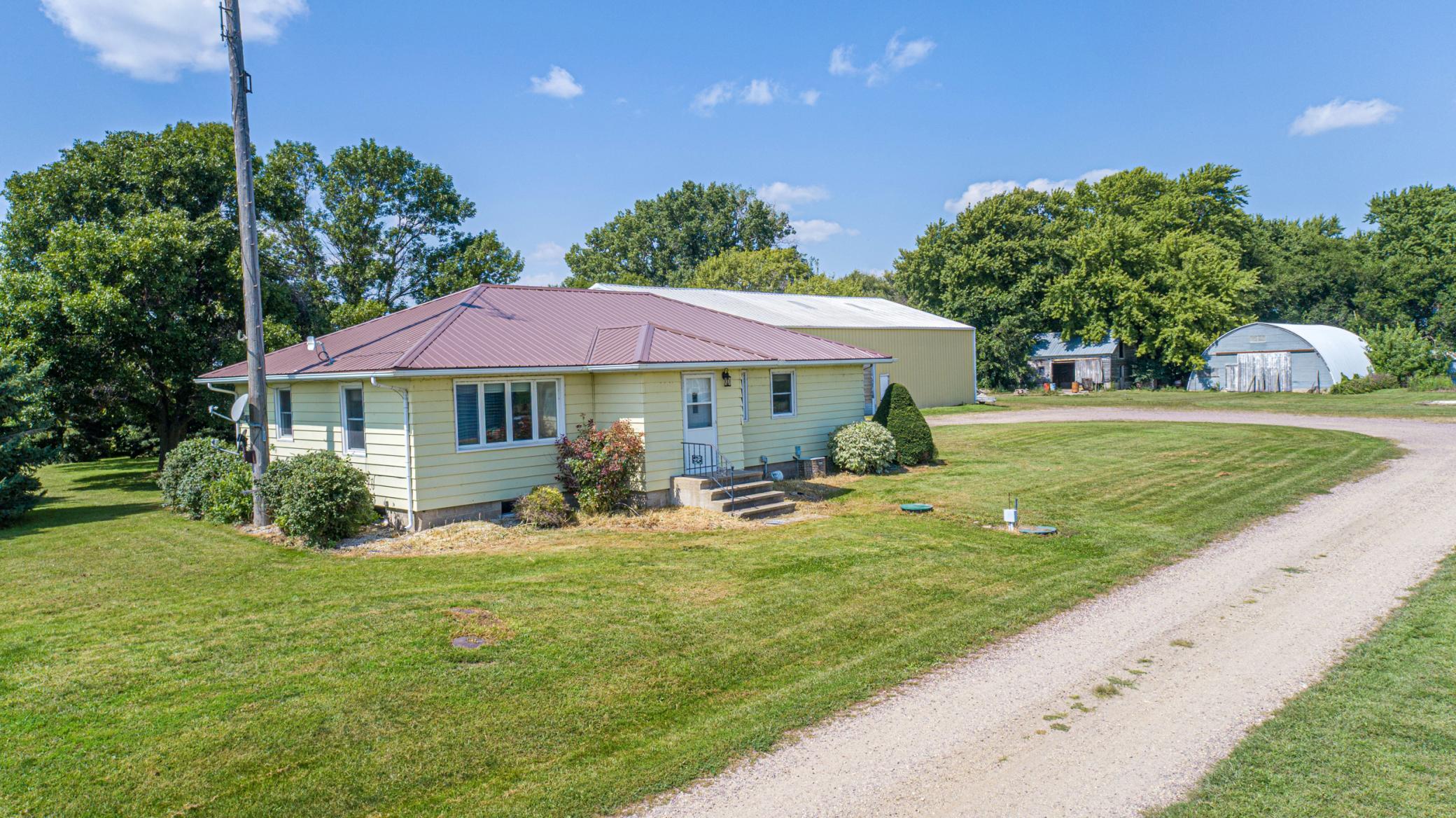 main property photo 41