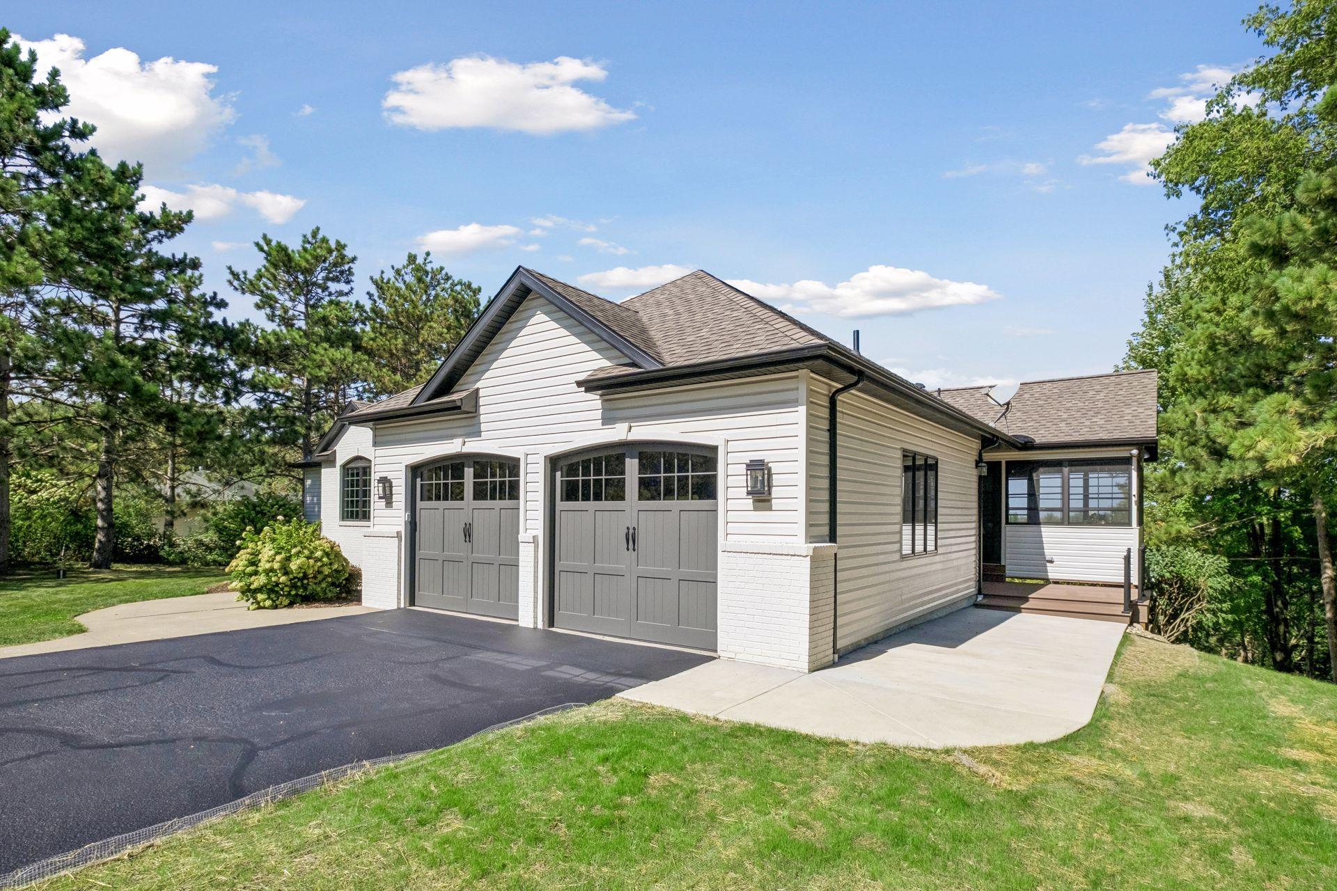main property photo 78