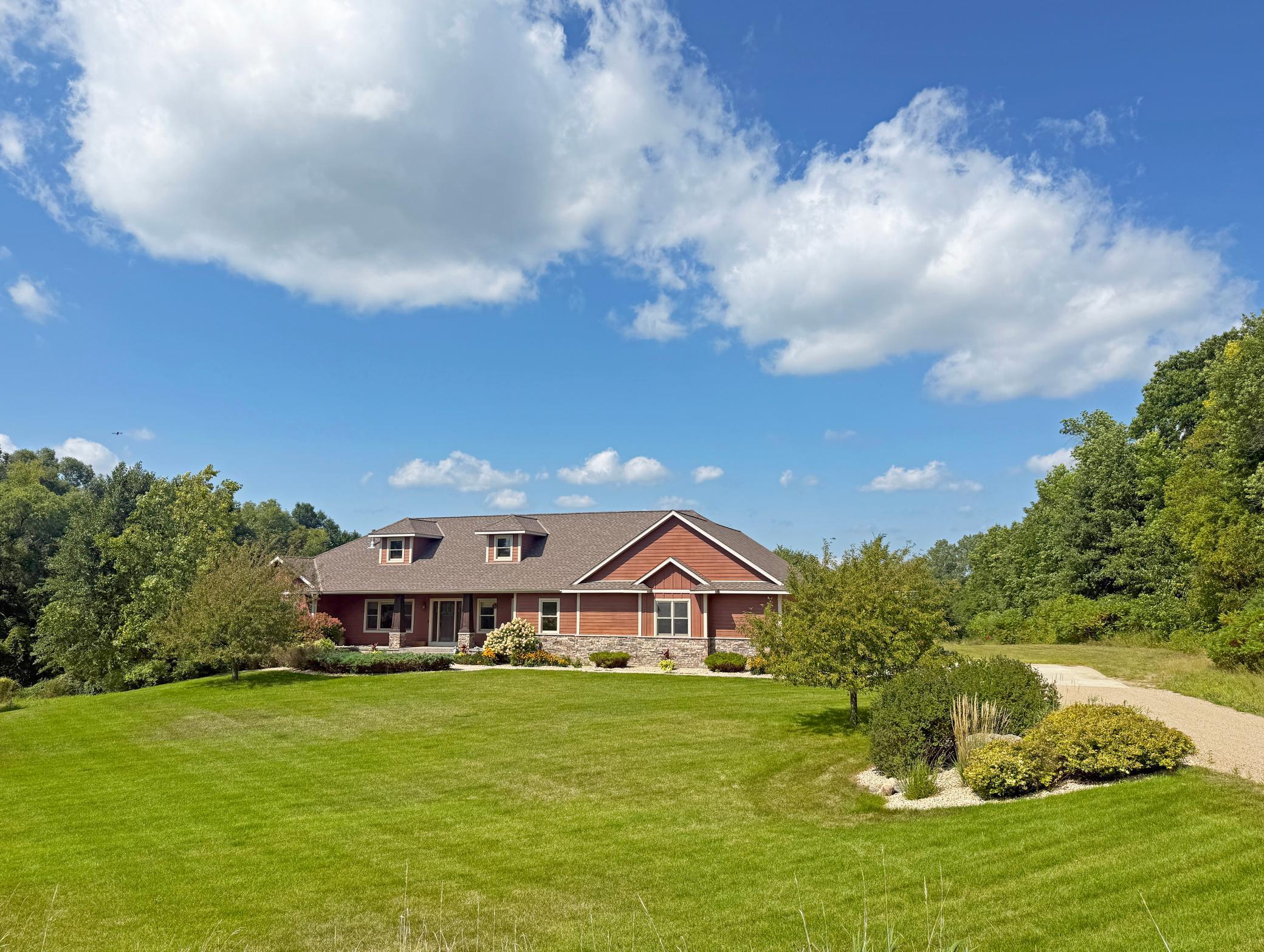 main property photo 0