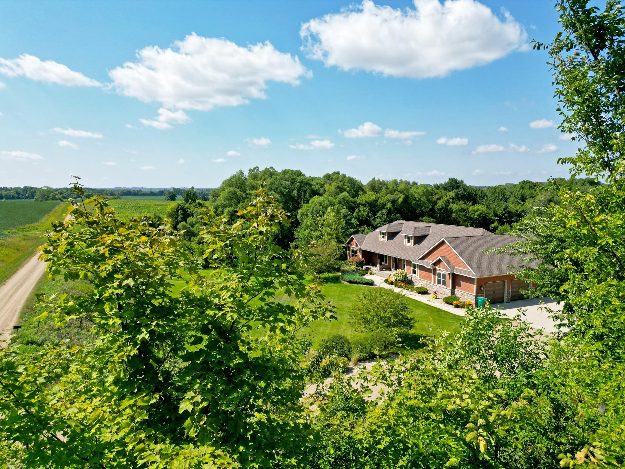 main property photo 34