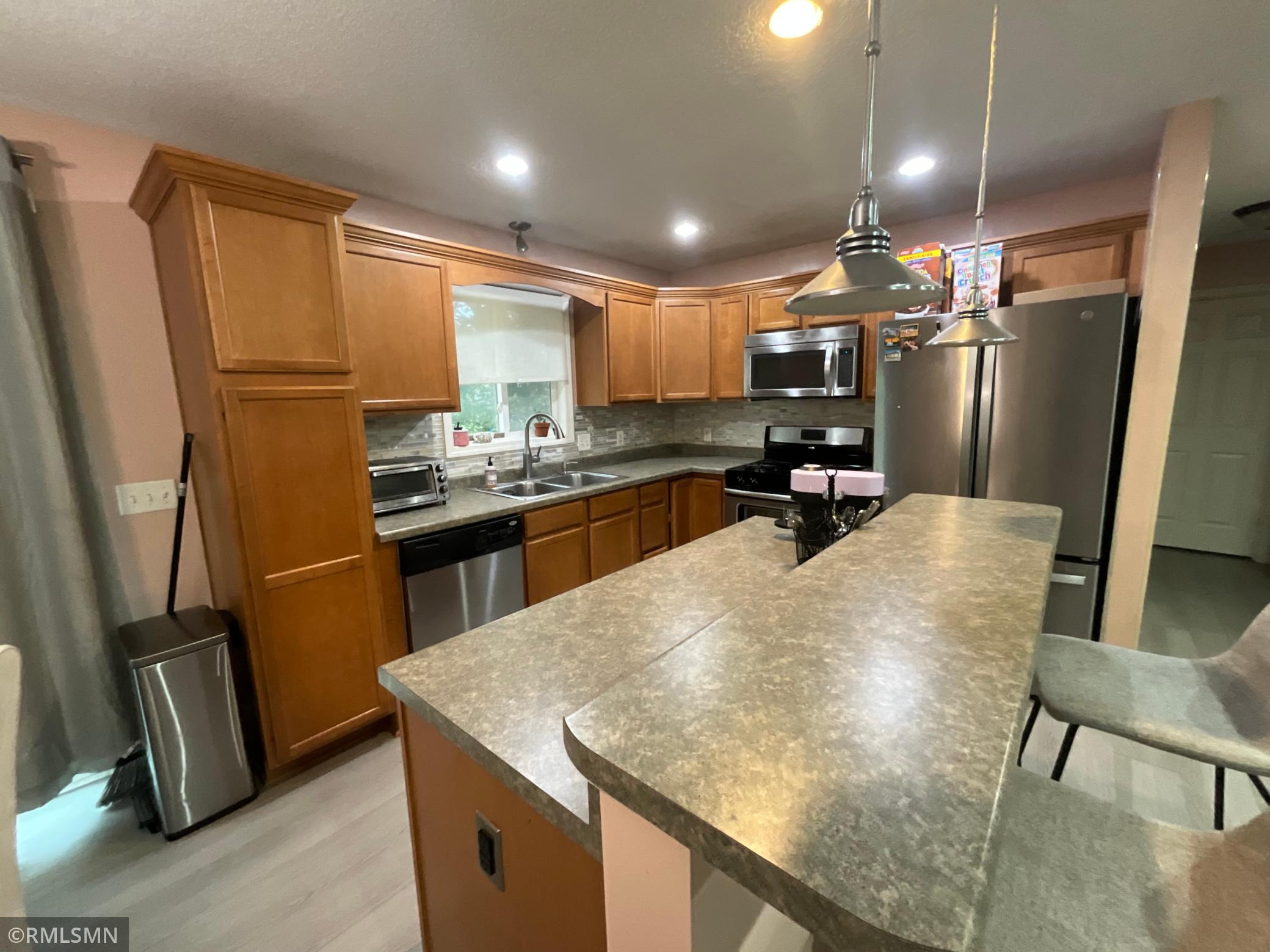 main property photo 8