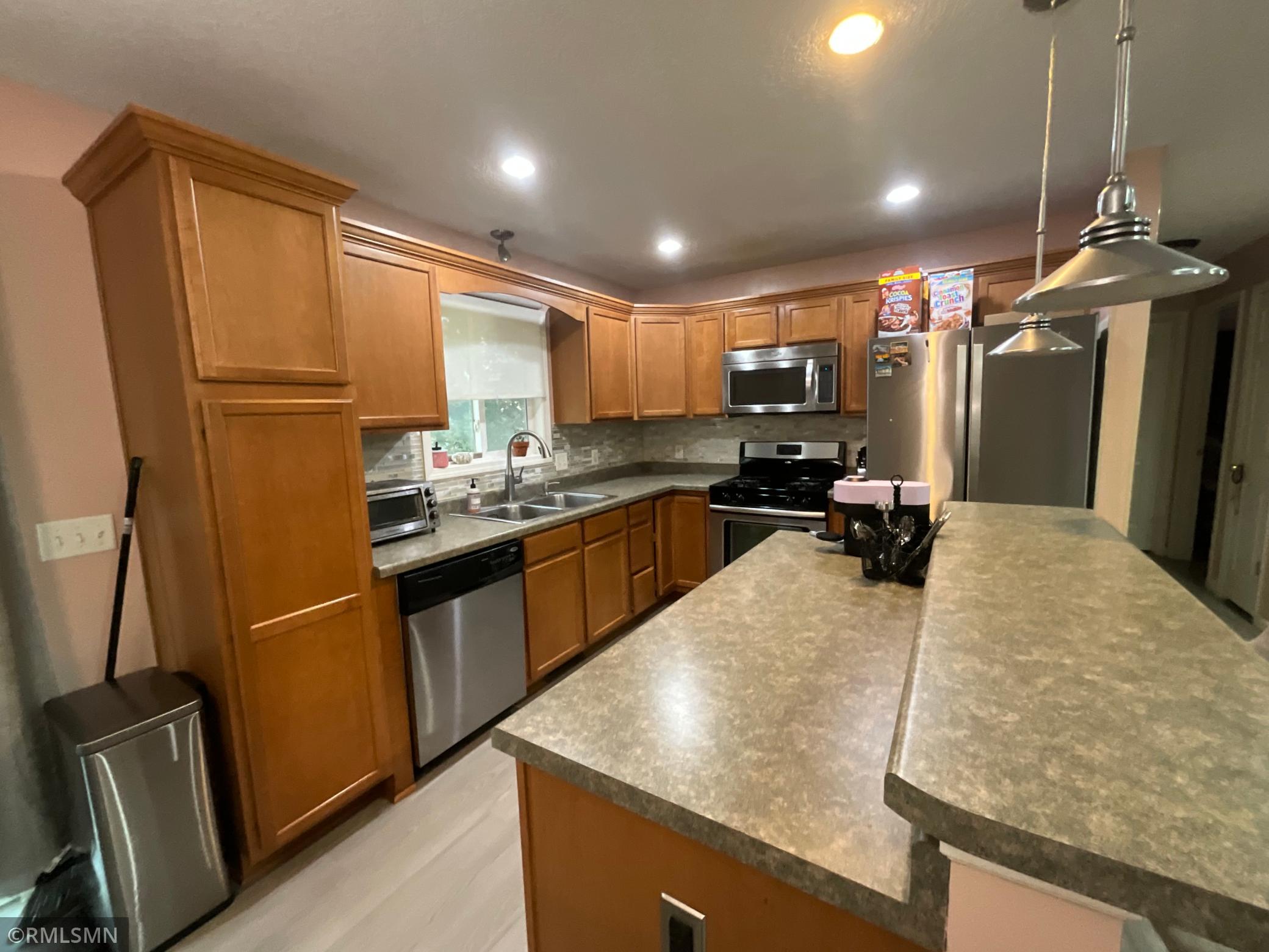 main property photo 9