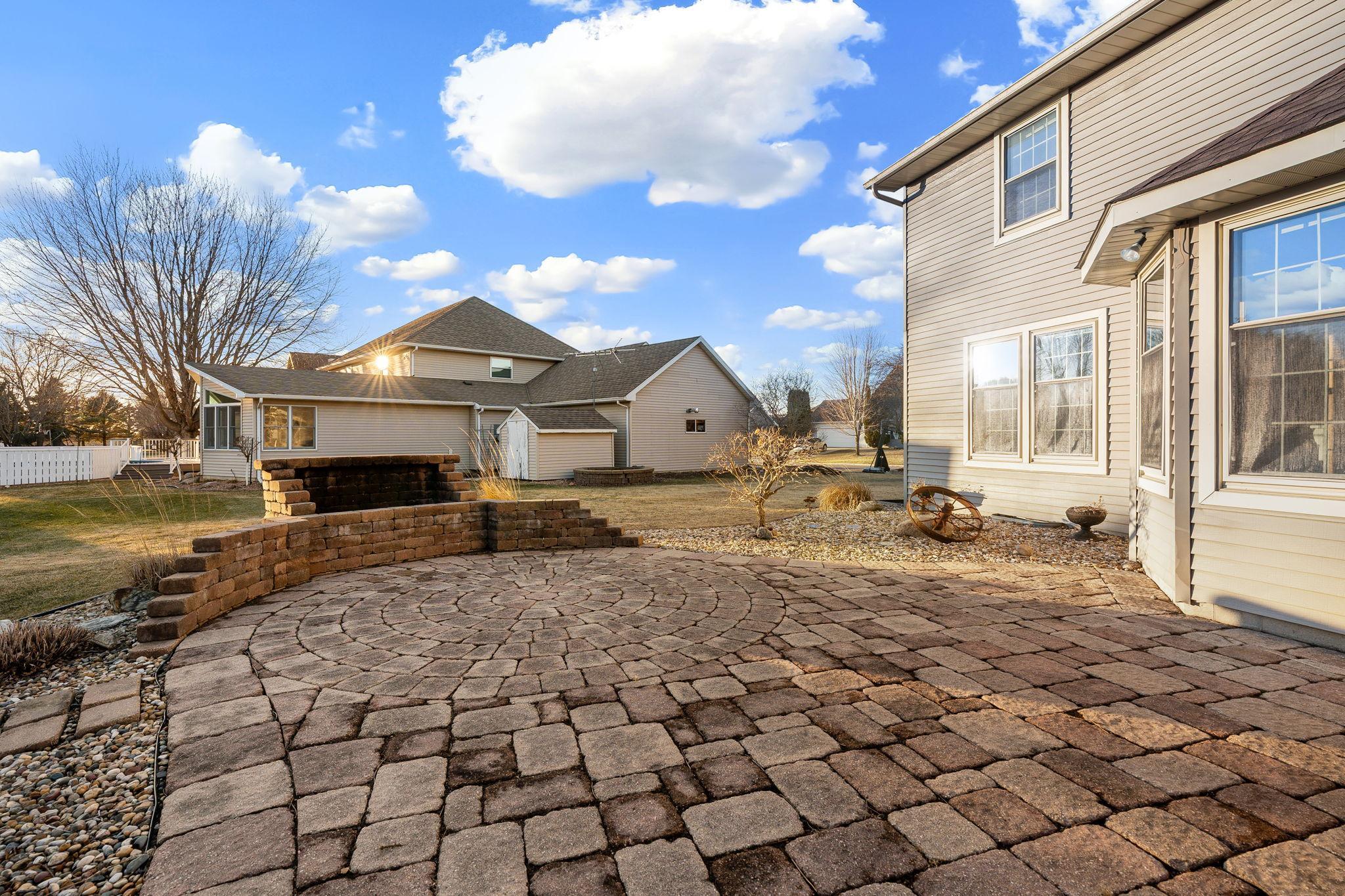 main property photo 78