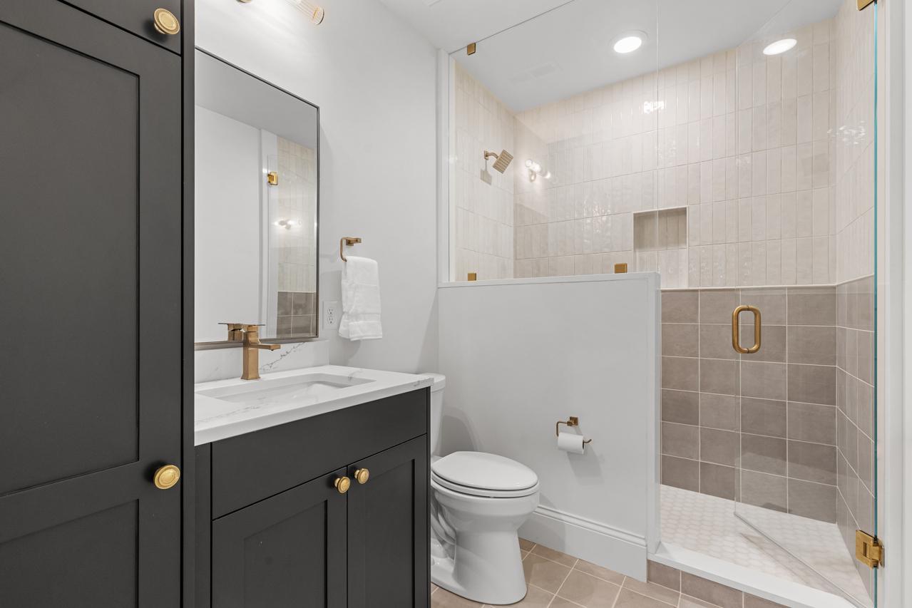 main property photo 68