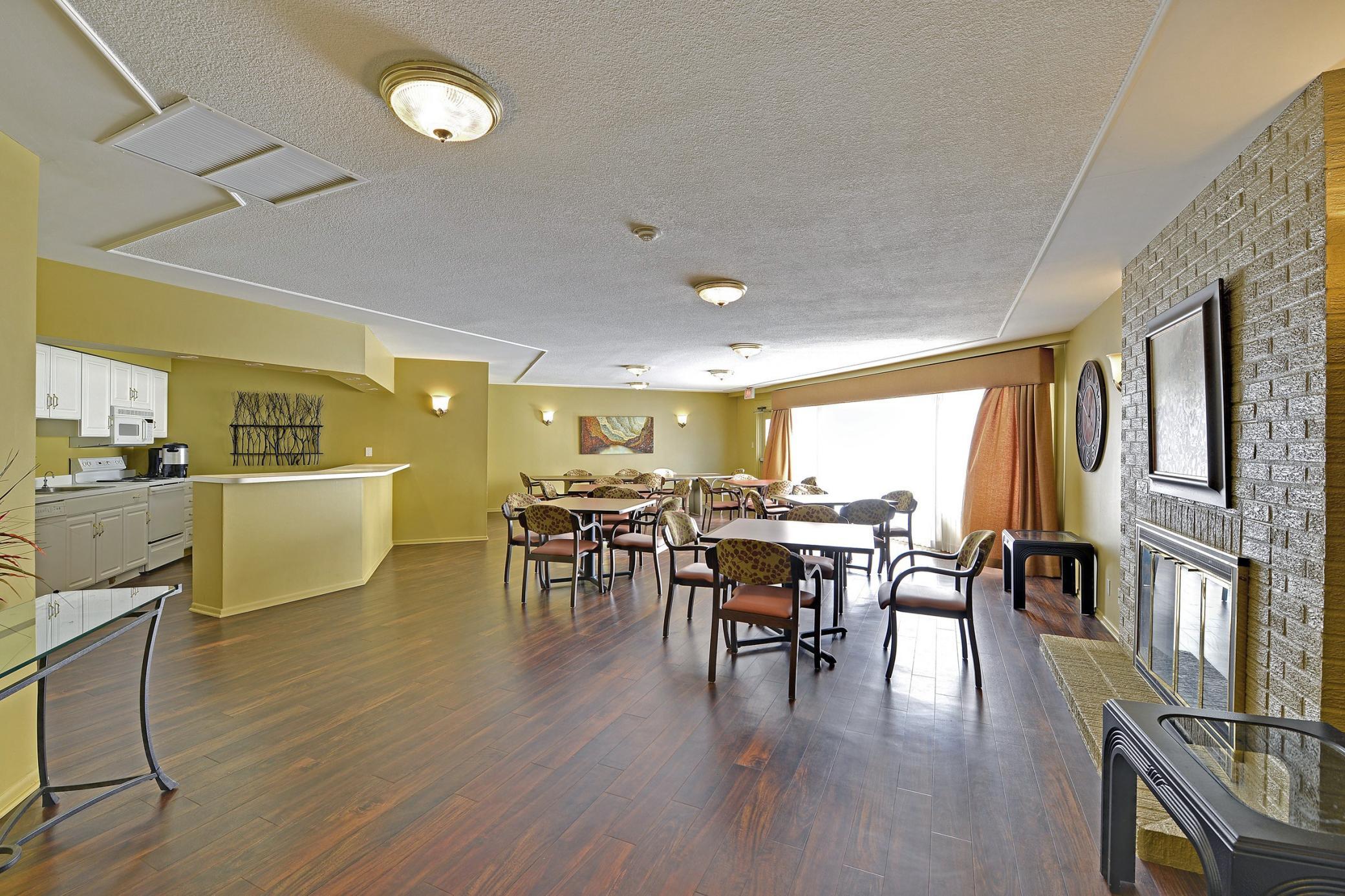 main property photo 24