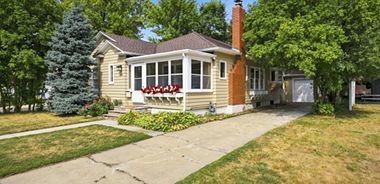 image of property with 3 Bed | 2 Bath | 2,246 Sqft