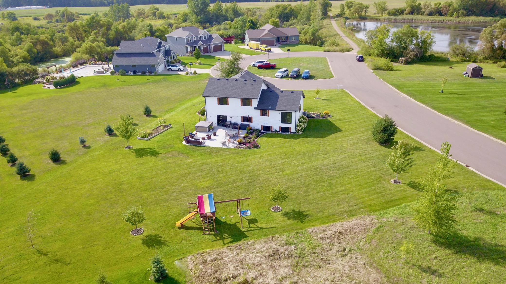 main property photo 41