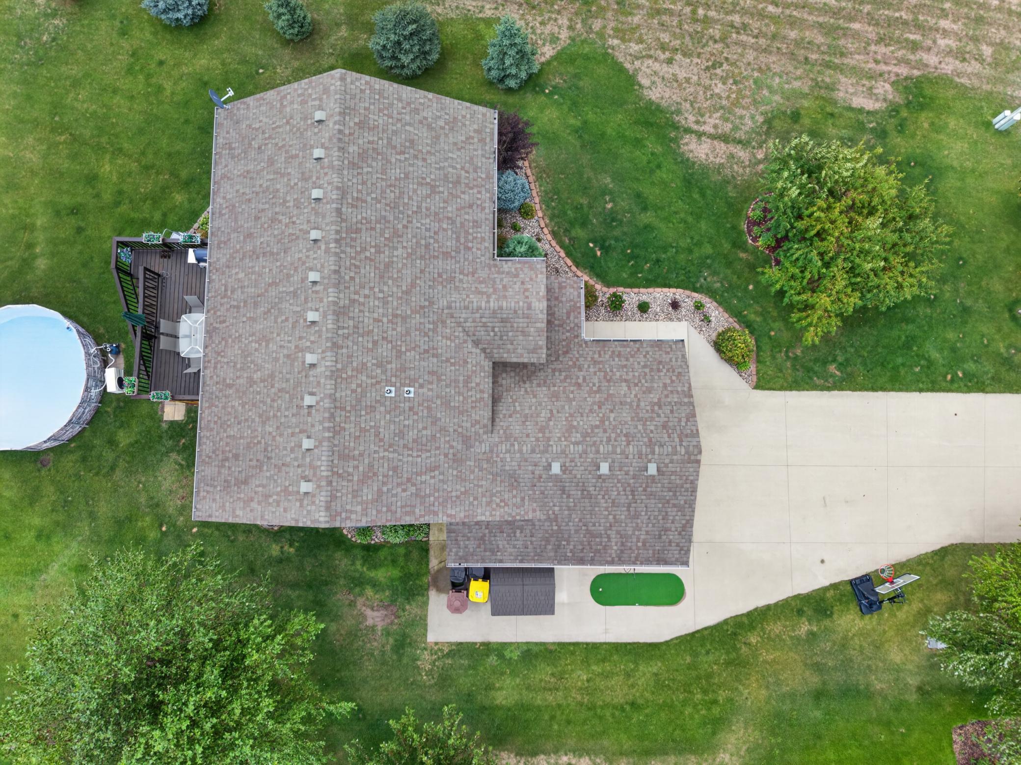 main property photo 13