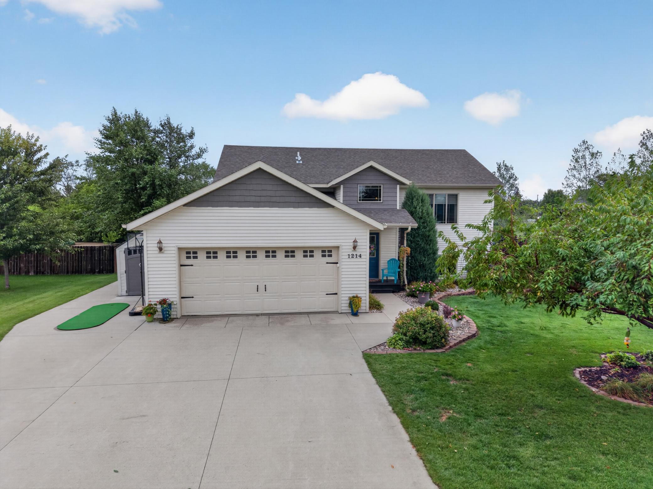 main property photo 3
