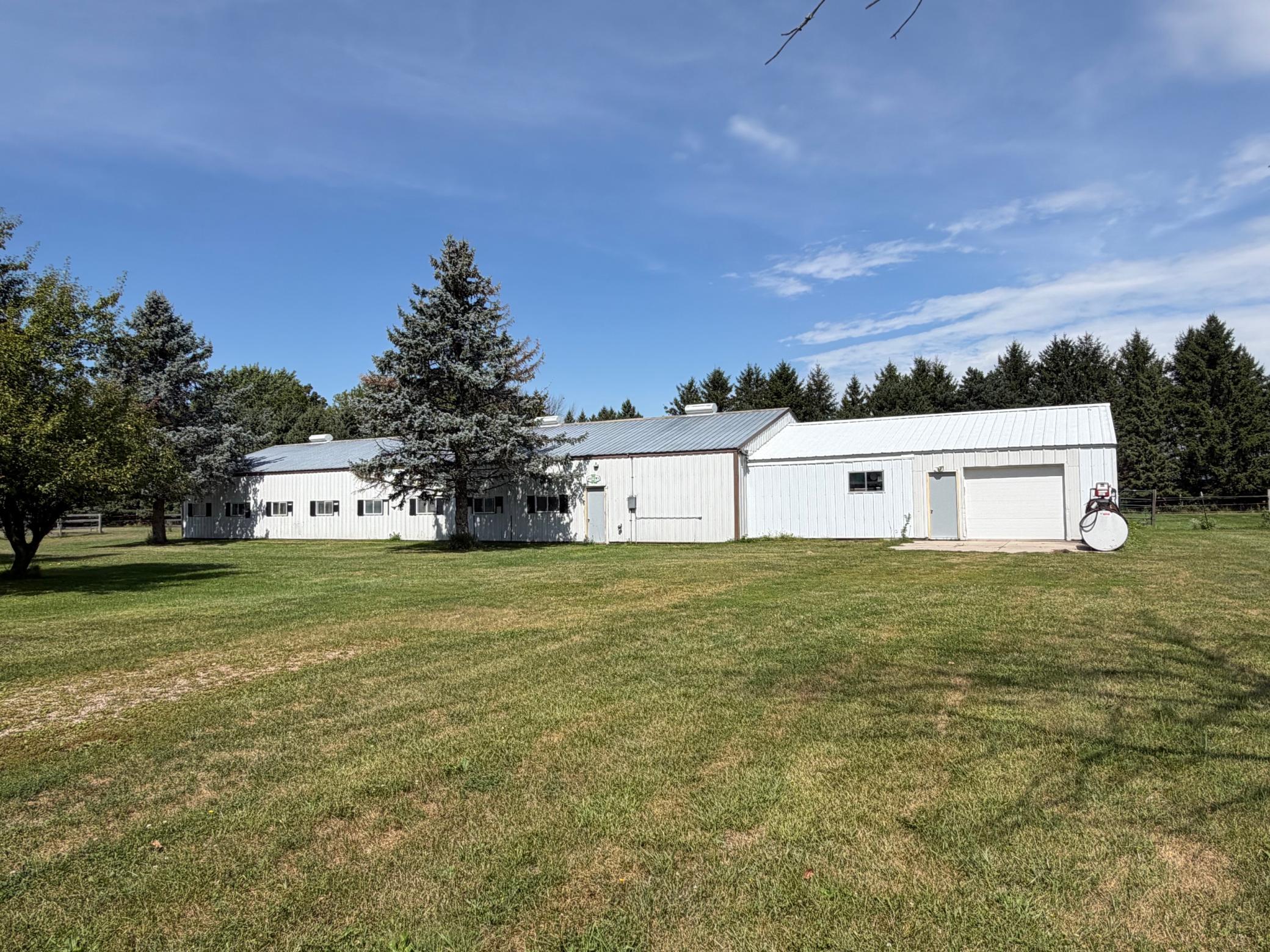 main property photo 45