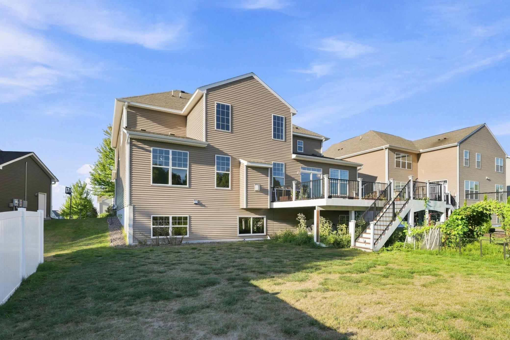 main property photo 74