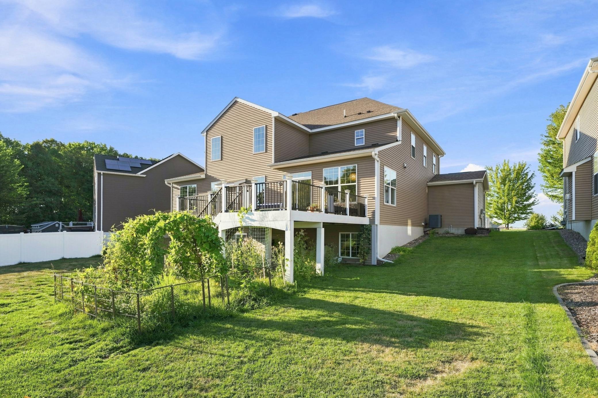main property photo 76