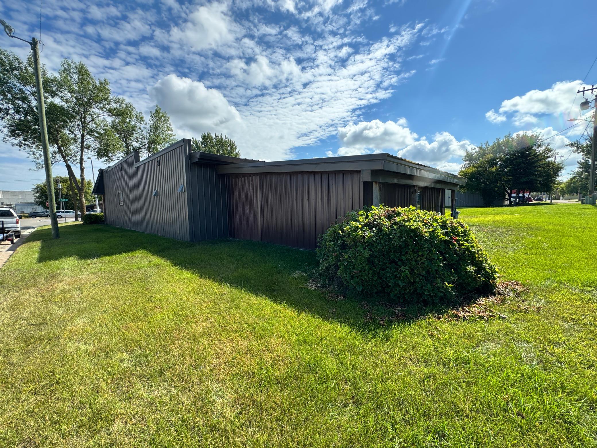 main property photo 17
