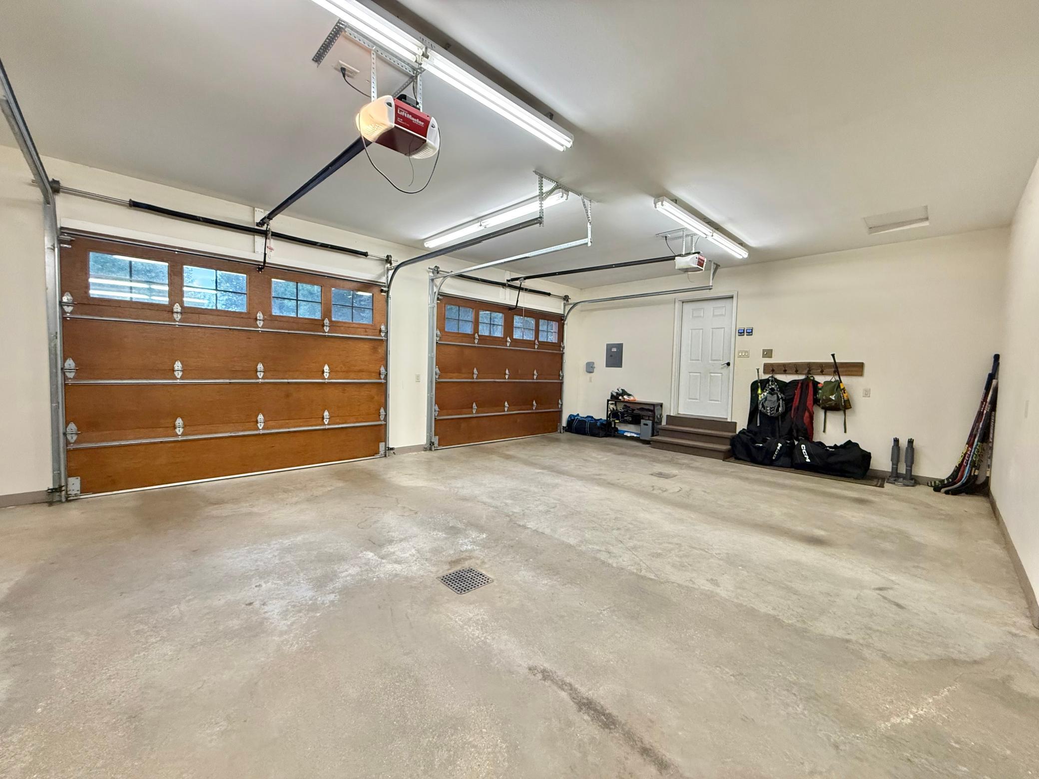 main property photo 85