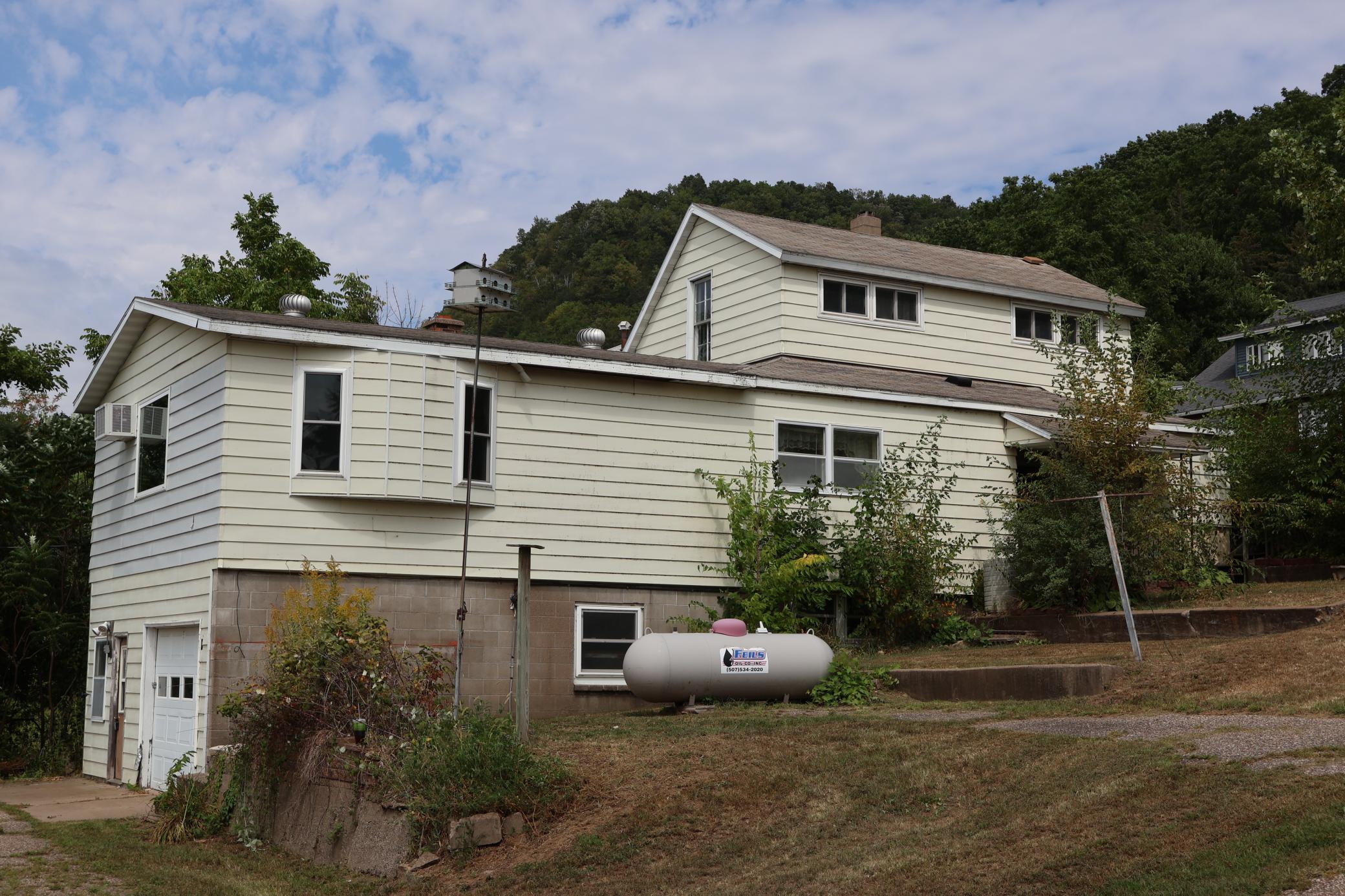 main property photo 18
