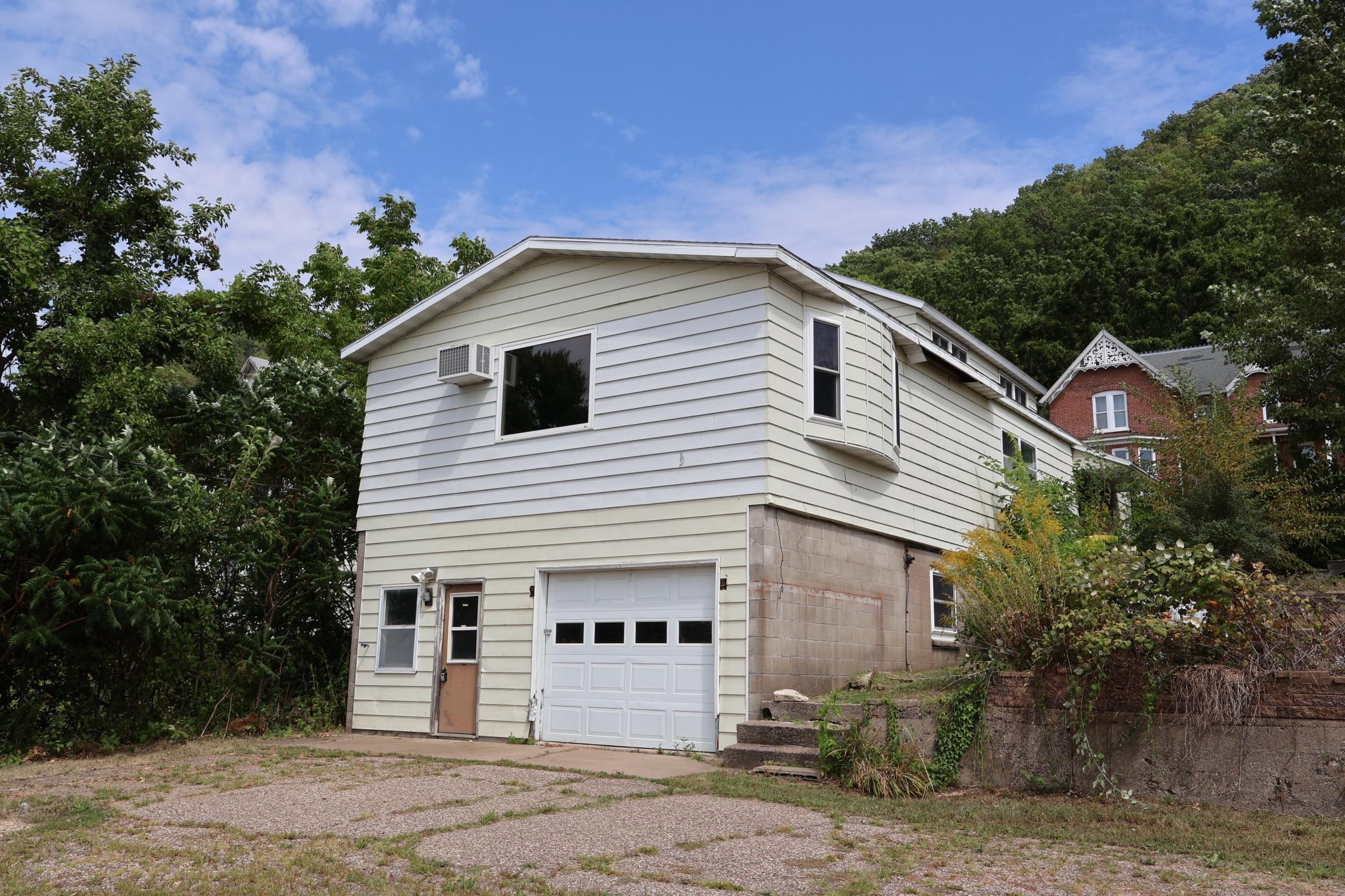 main property photo 29